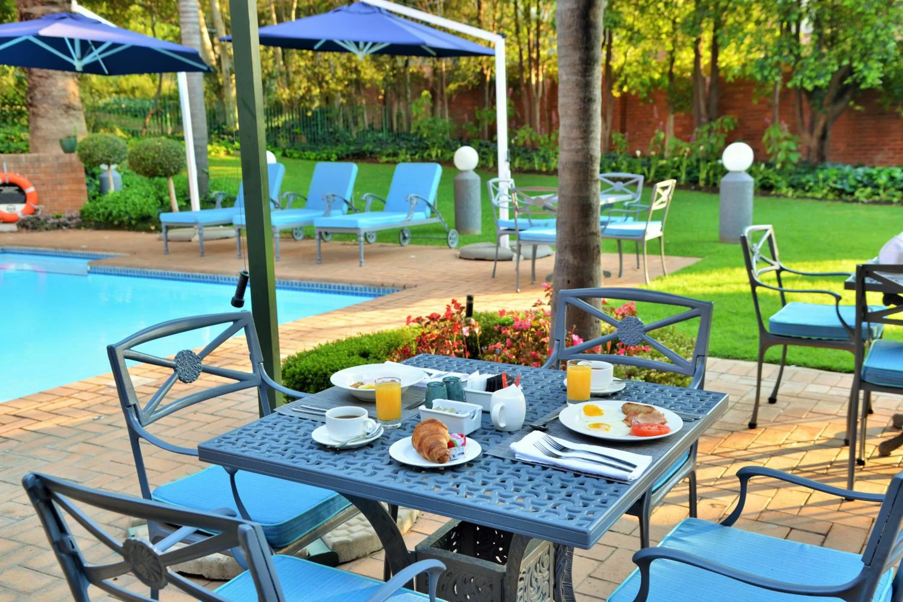 Swimming pool in Town Lodge Menlo Park
