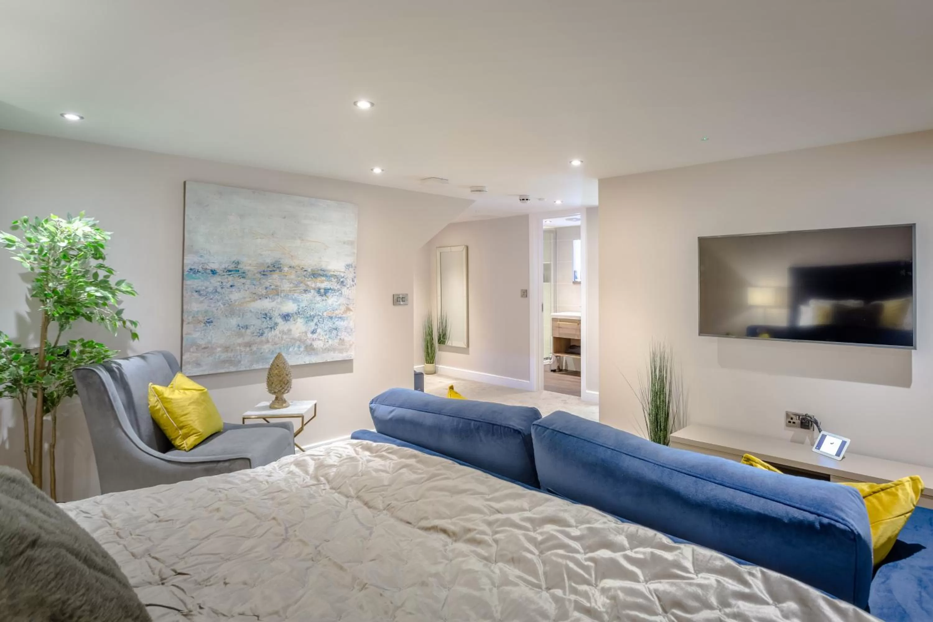 Photo of the whole room, Bed in Heritage Mews Nottingham