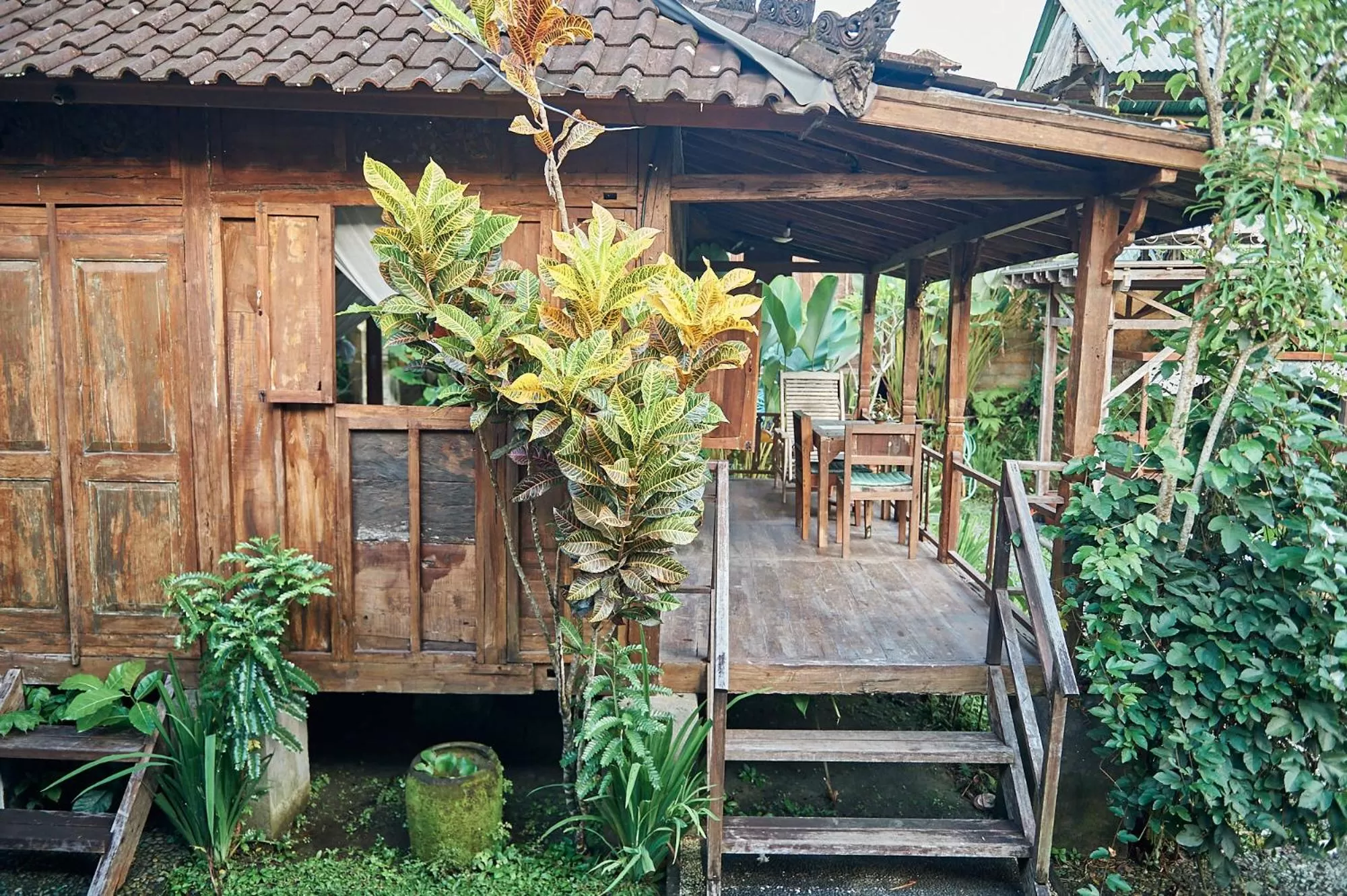 Property building in Lembah Sentosa