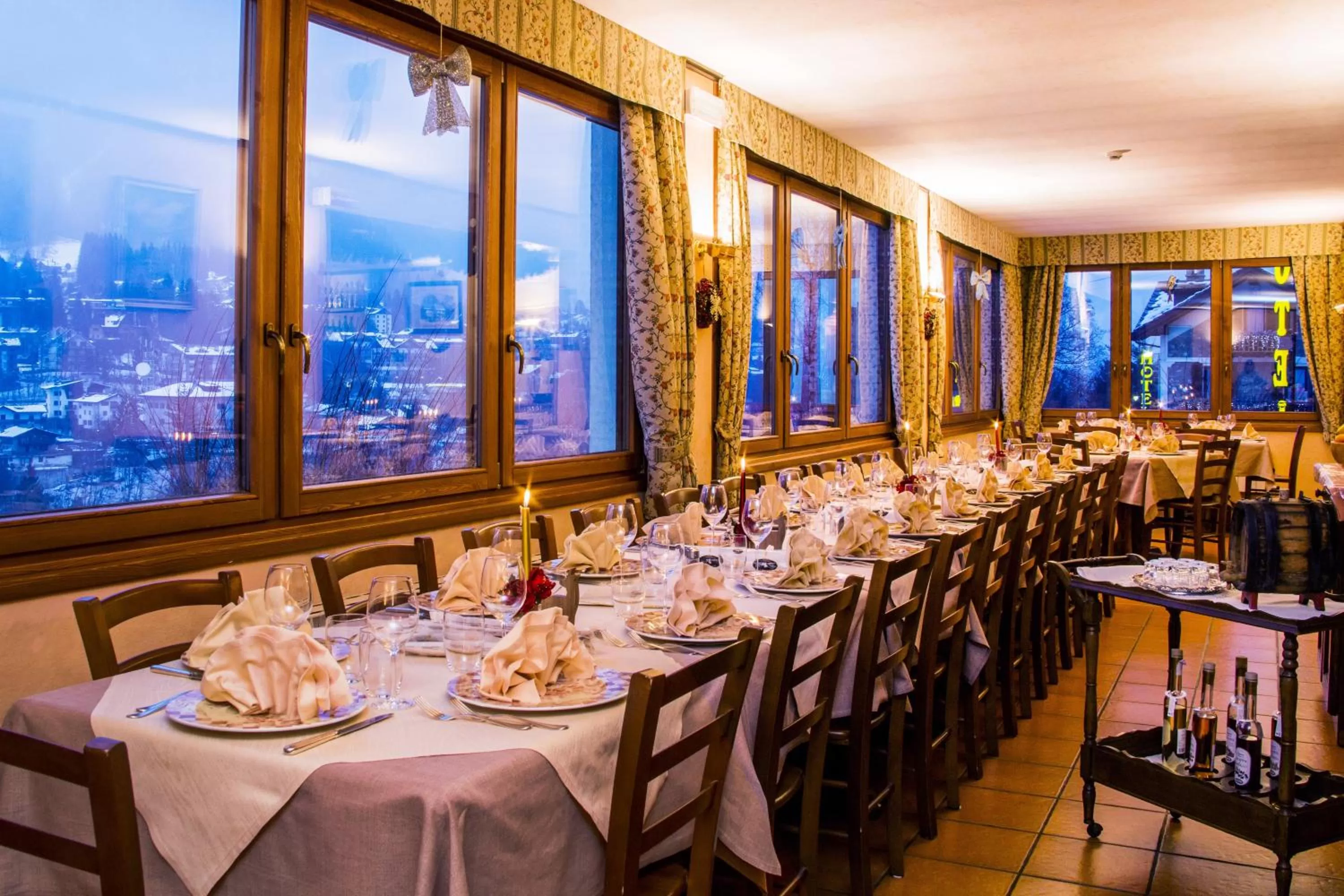 Restaurant/places to eat in Hotel Des Glaciers