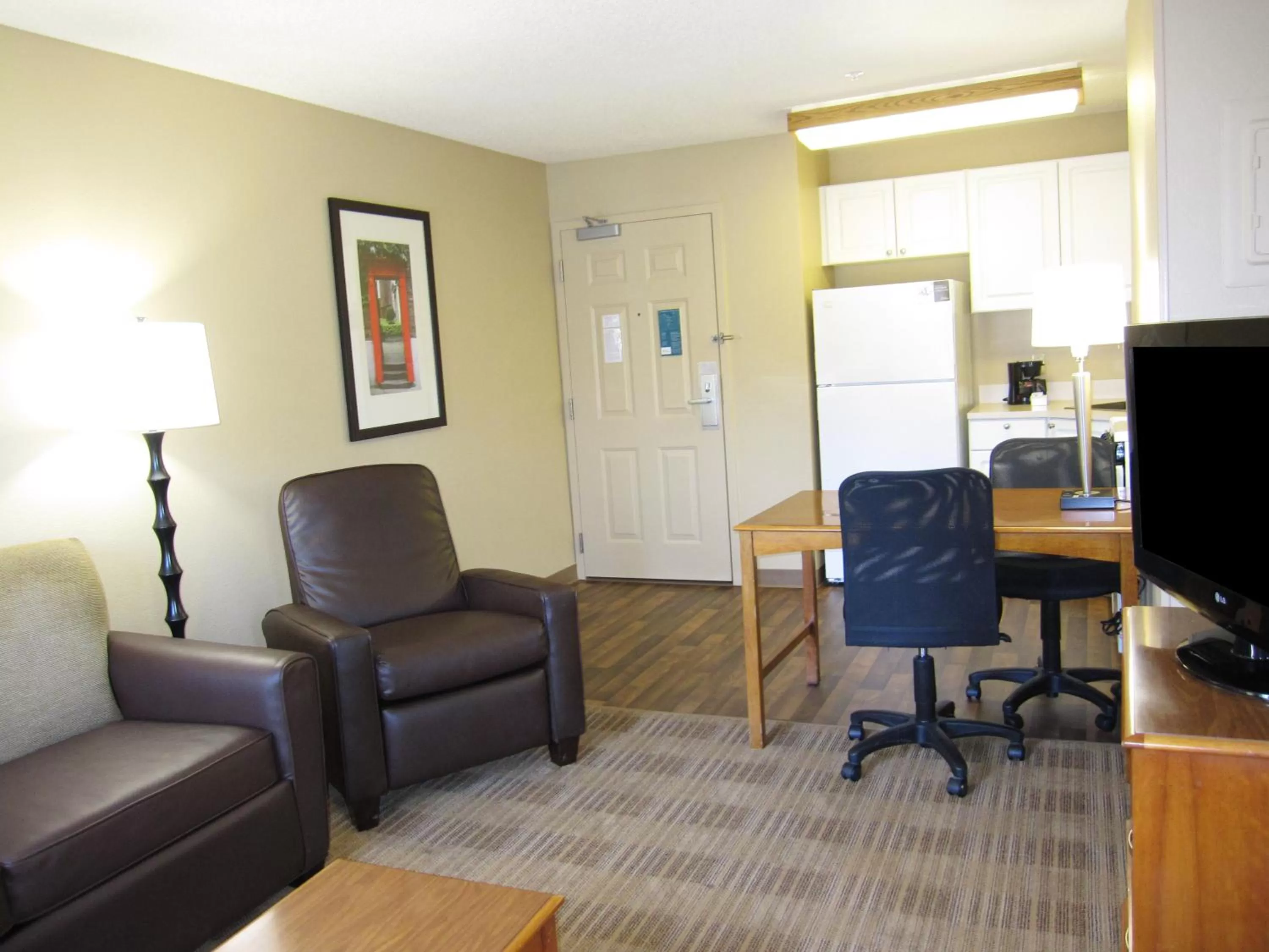 Kitchen or kitchenette in Extended Stay America Suites - Seattle - Everett - Silverlake