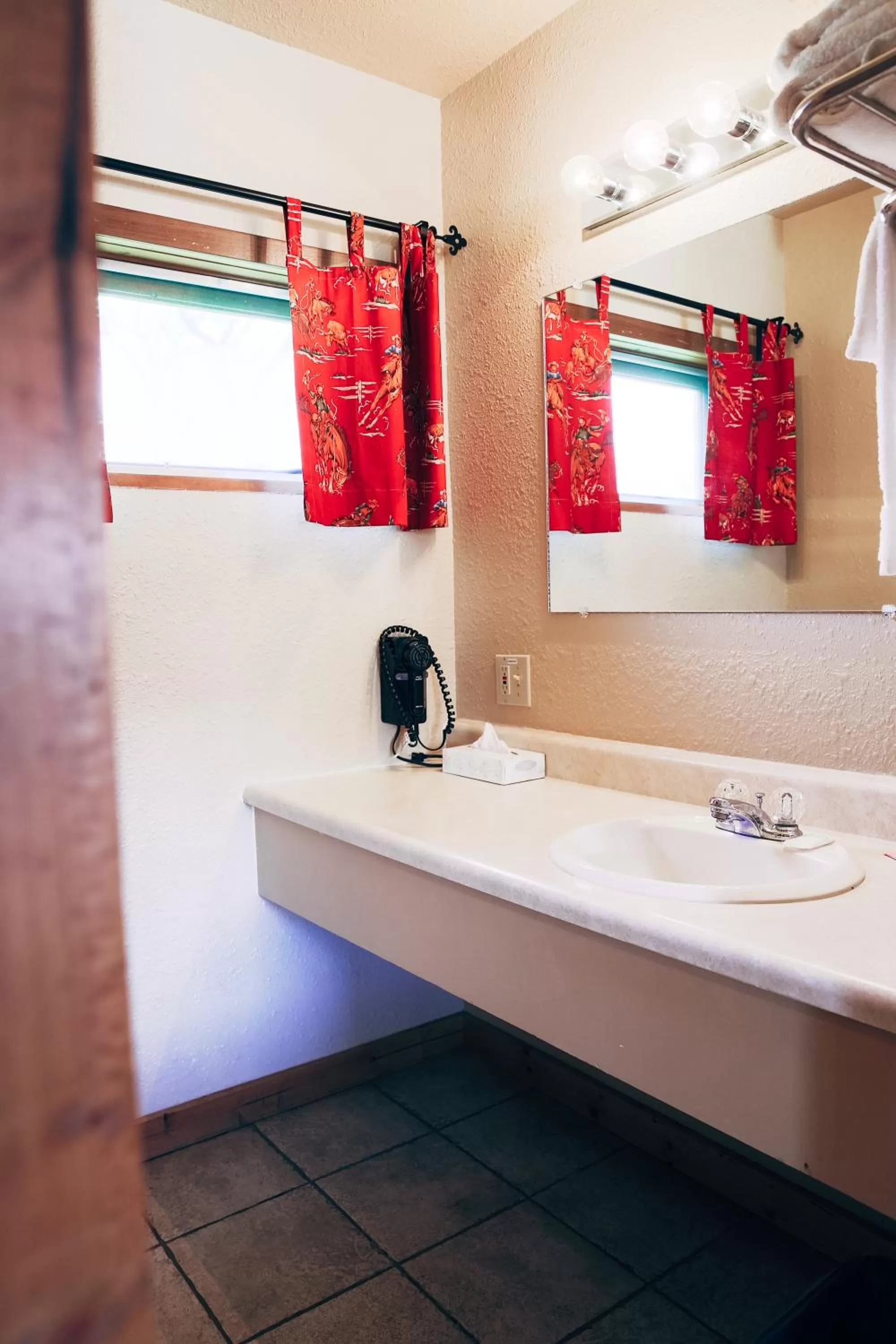 Bathroom in The Longhorn Ranch Resort Lodge & RV Park