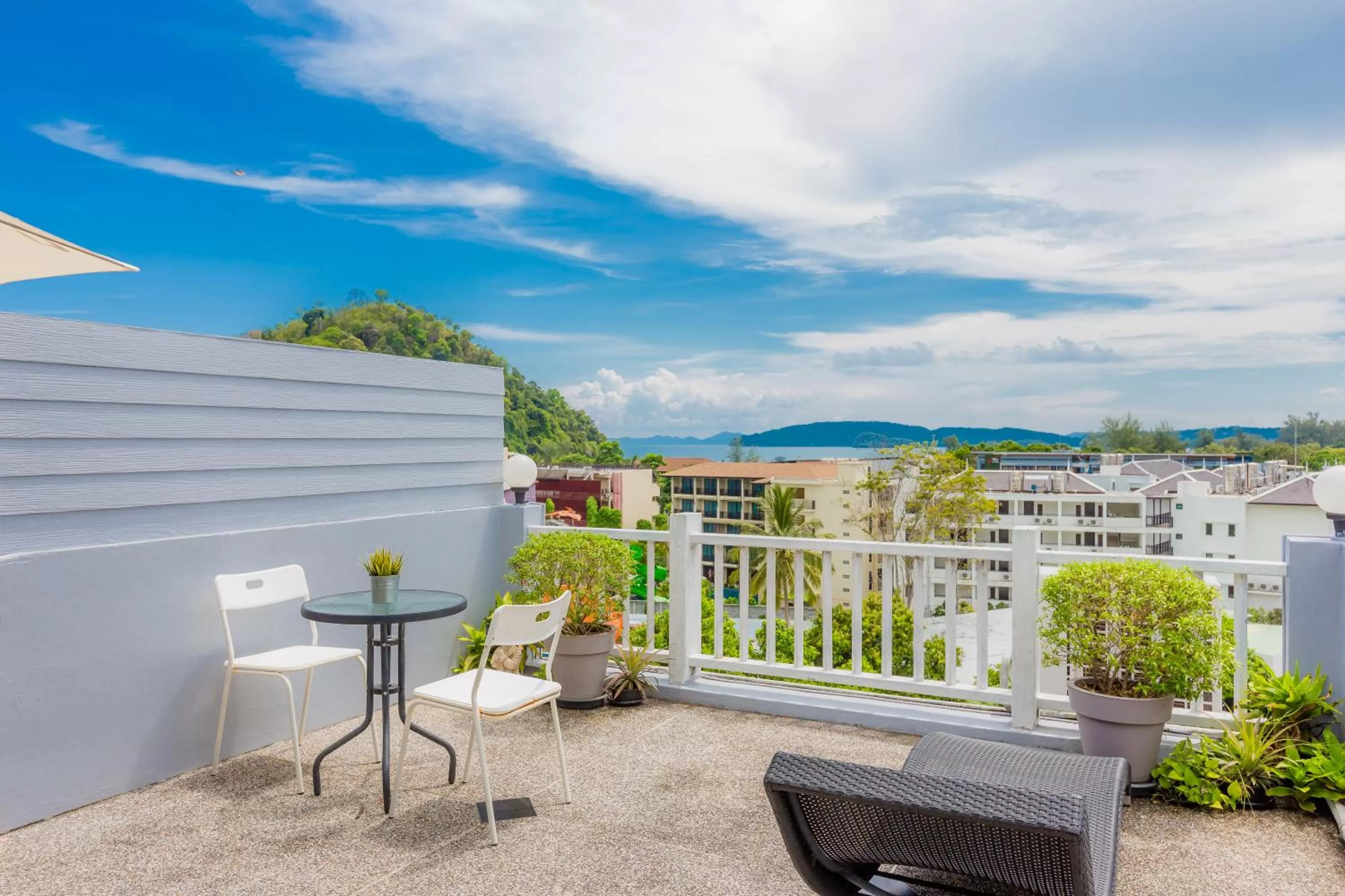 Deluxe Double Room with Sea View in Little Home Ao Nang