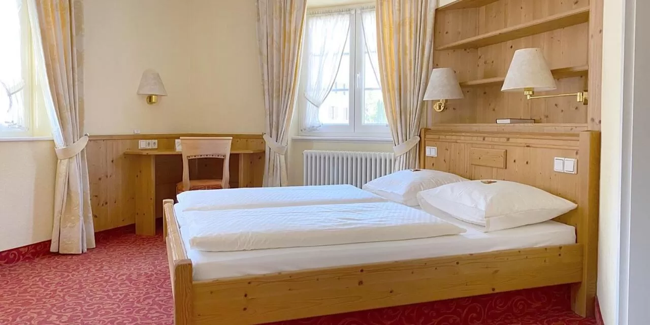 Photo of the whole room, Bed in Landgasthof Rebstock Weil am Rhein / Basel