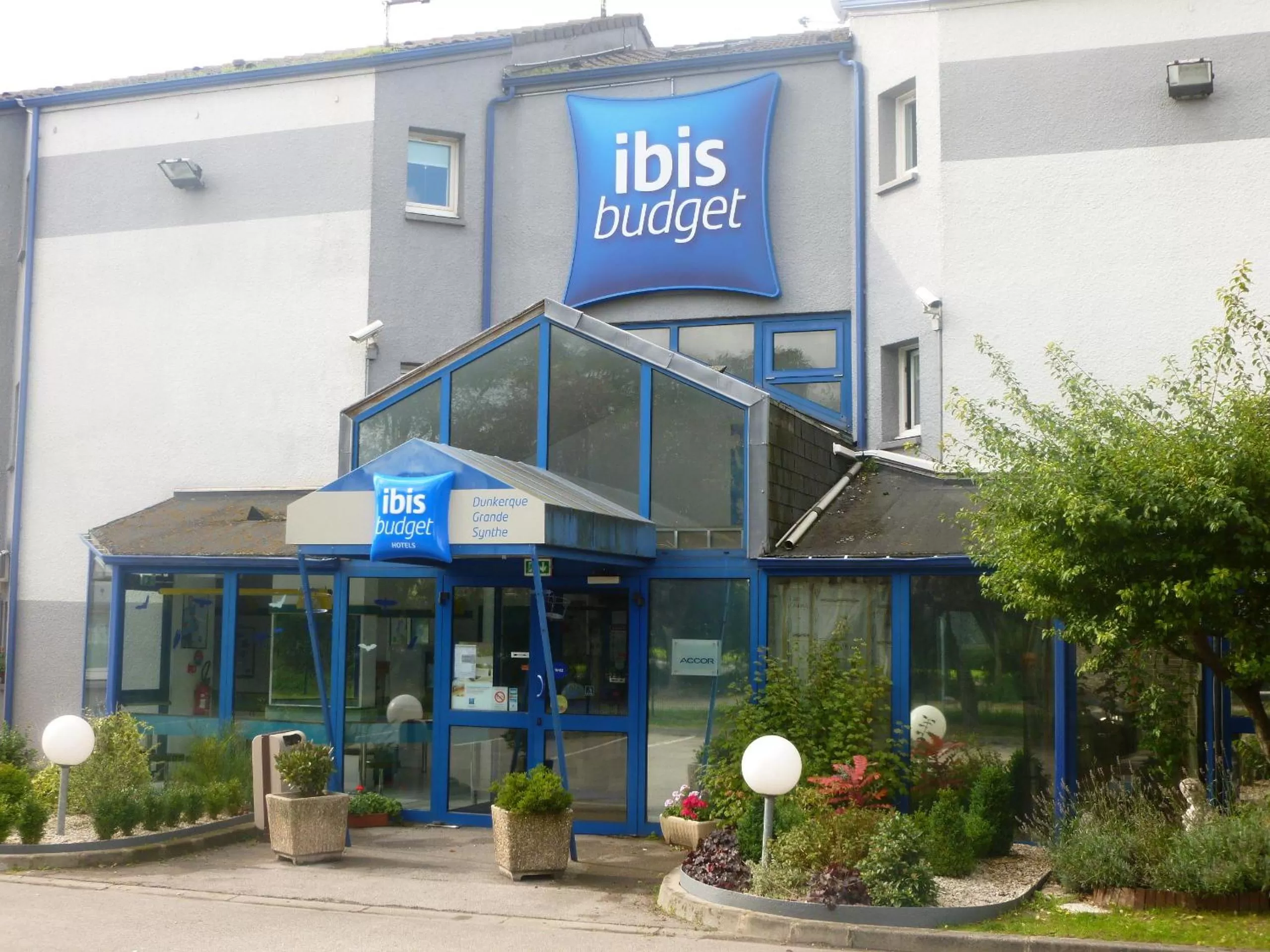 Facade/entrance in Ibis budget Dunkerque Grande Synthe