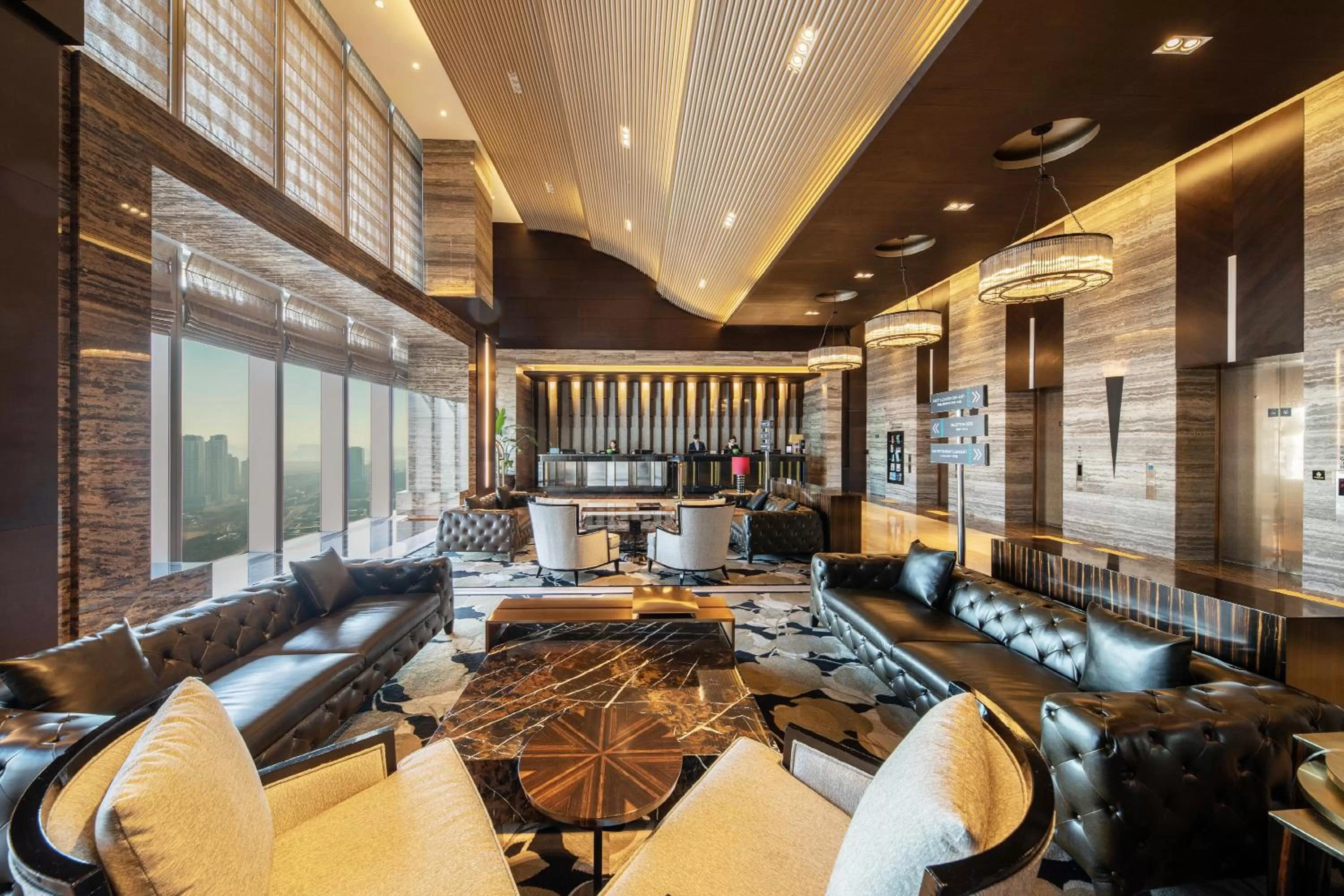 Lobby or reception in Oakwood Premier Incheon