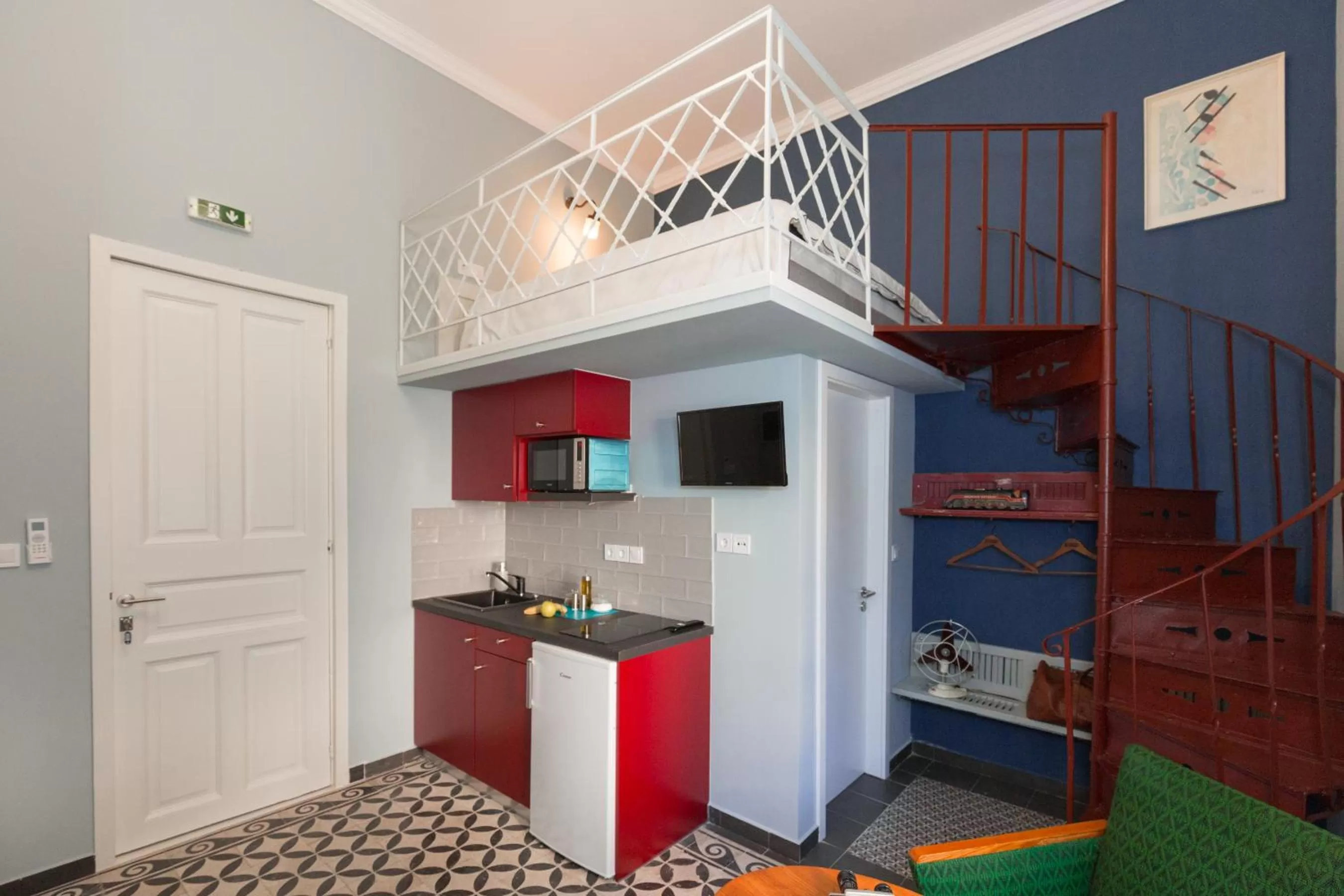 Troon of Athens Apartments