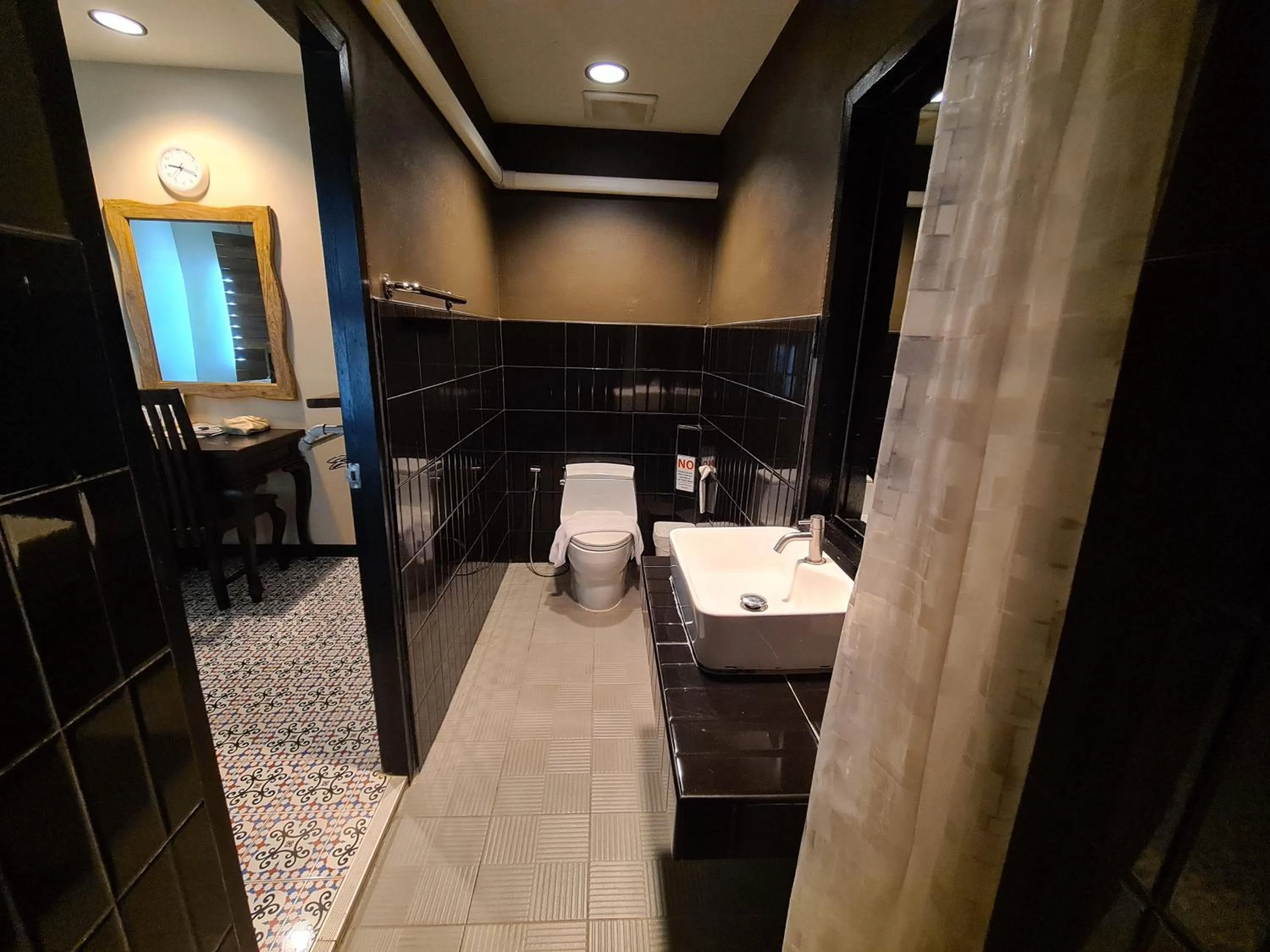 Bathroom in The 8 Factory Hotel Phitsanulok