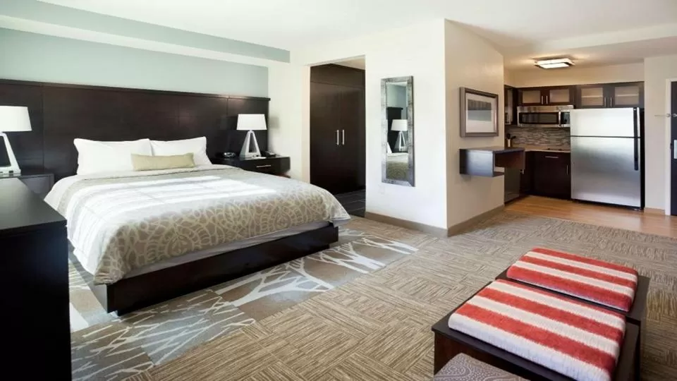 Bed in Staybridge Suites Houston East - Baytown by IHG