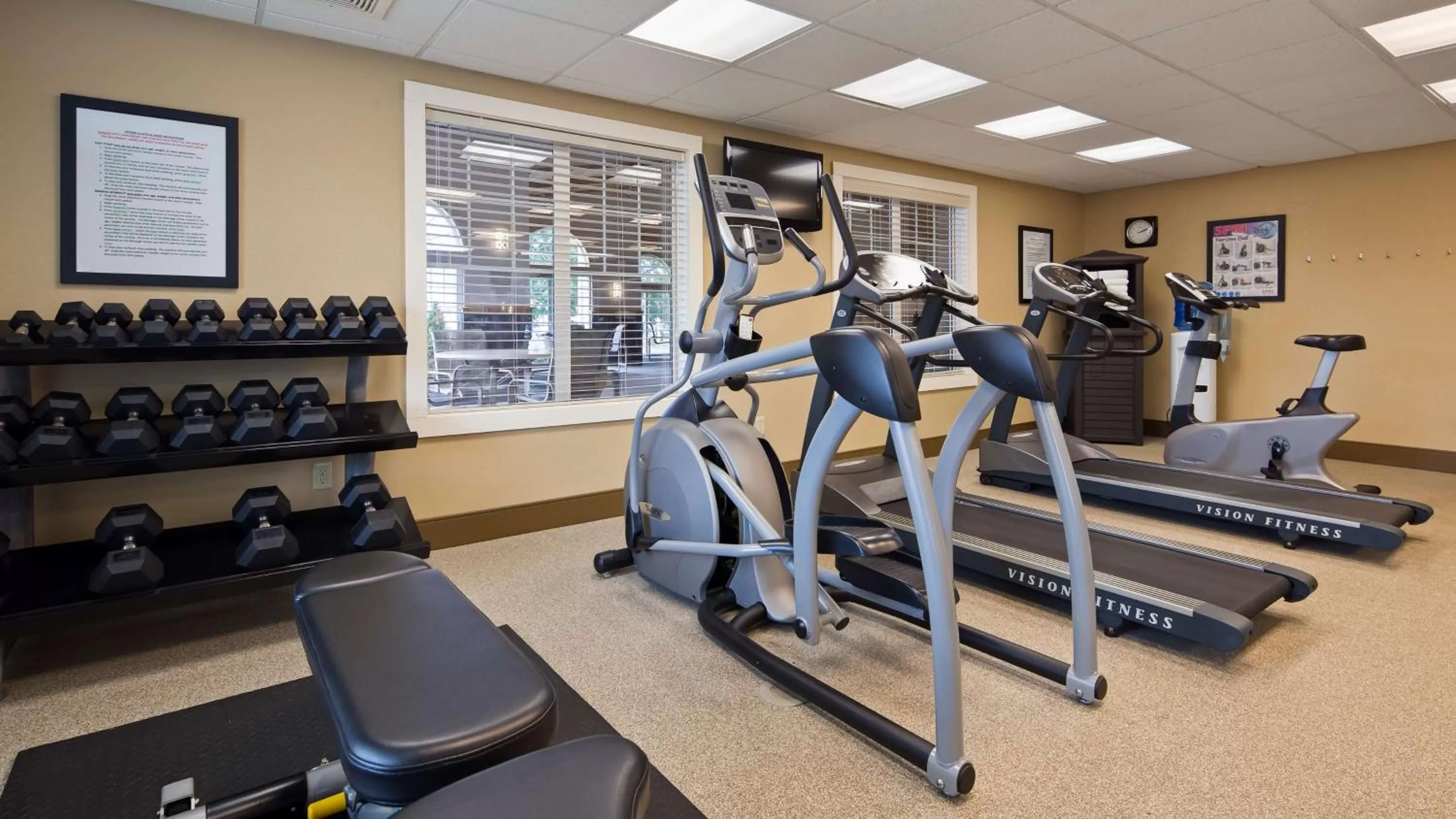 Fitness centre/facilities in BEST WESTERN Plus Menomonie Inn & Suites