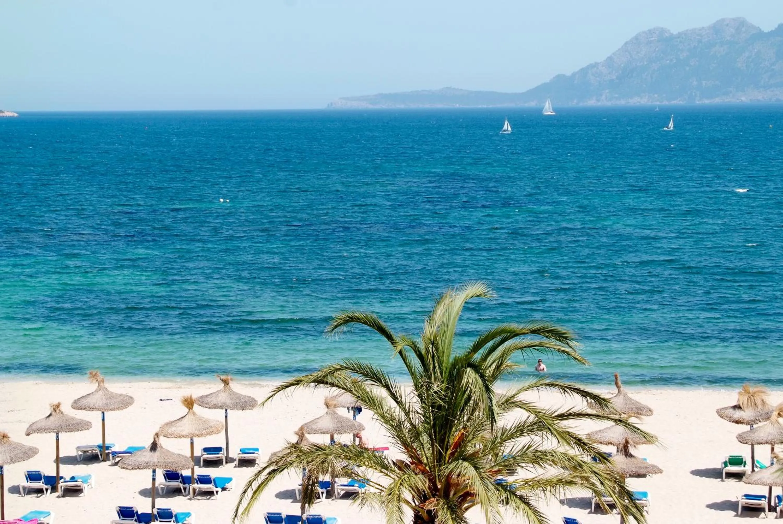 Beach in Hoposa Uyal