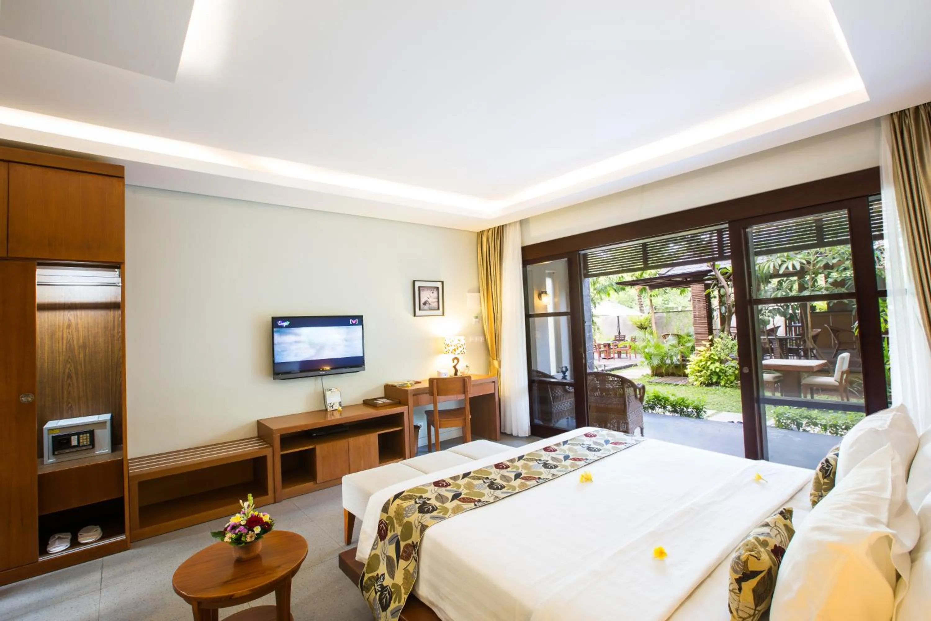 Bedroom, Bed in The Astari Villa and Residence