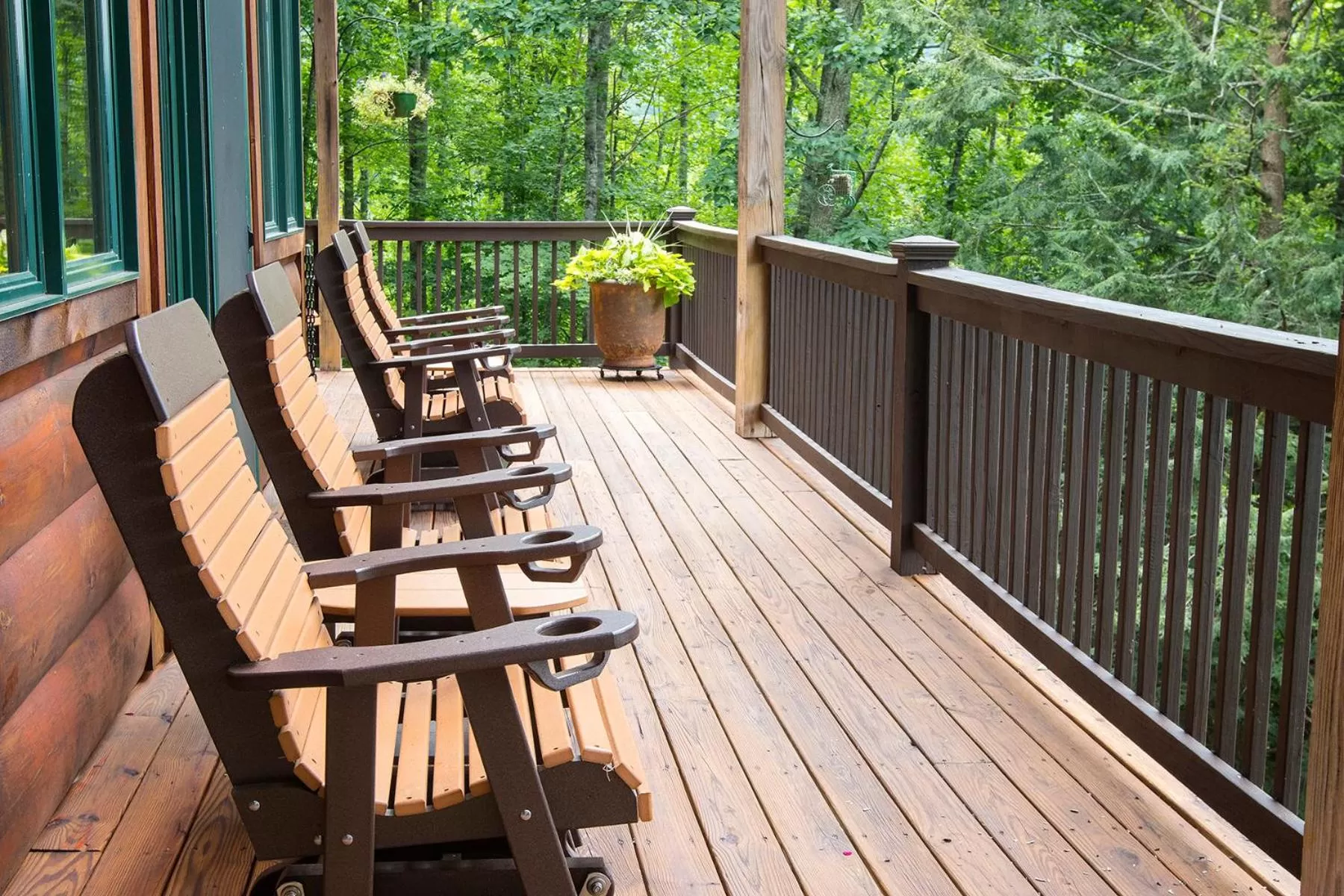 Property building in Lazy Bear Lodge