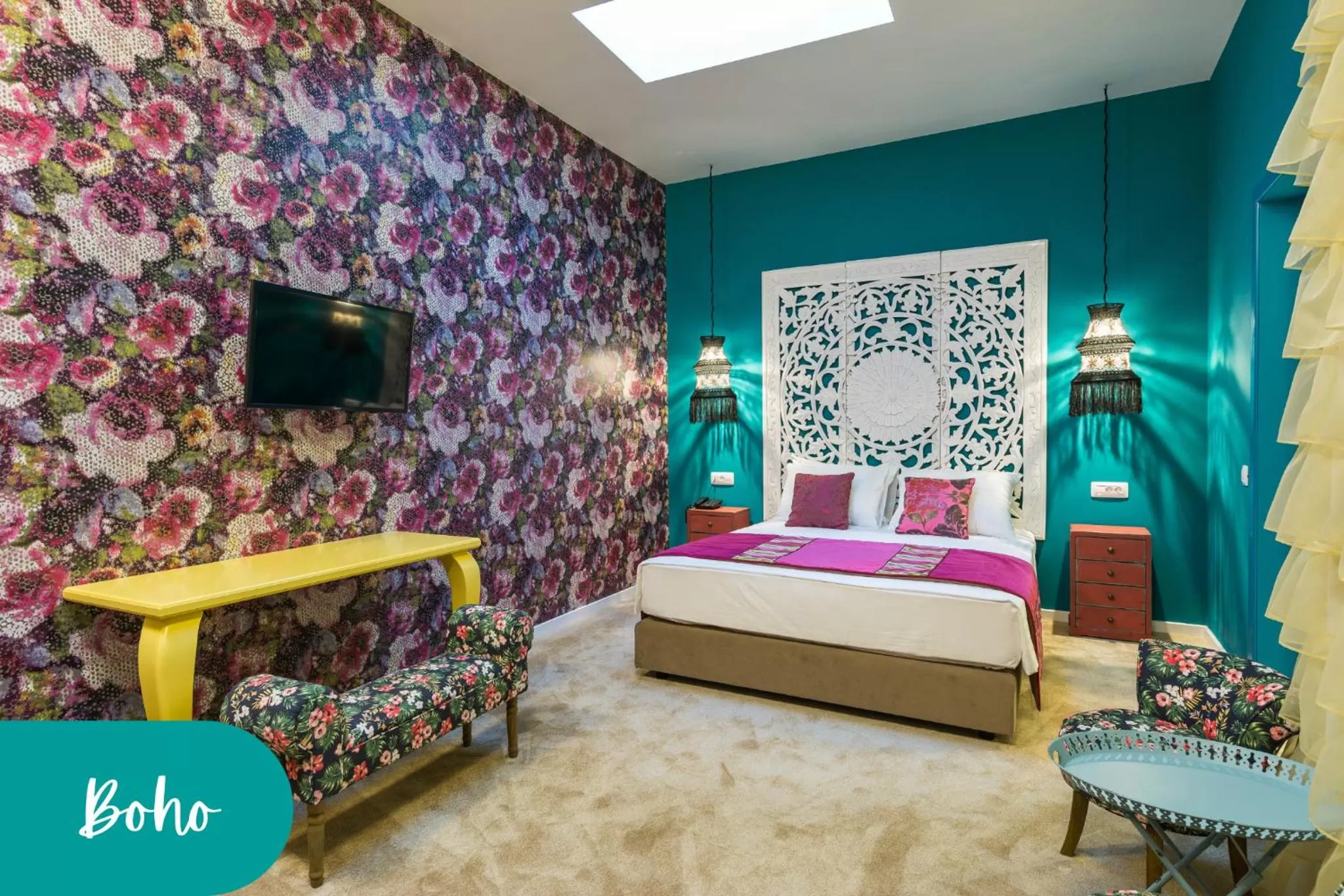 Bed in The Mansion Boutique Hotel