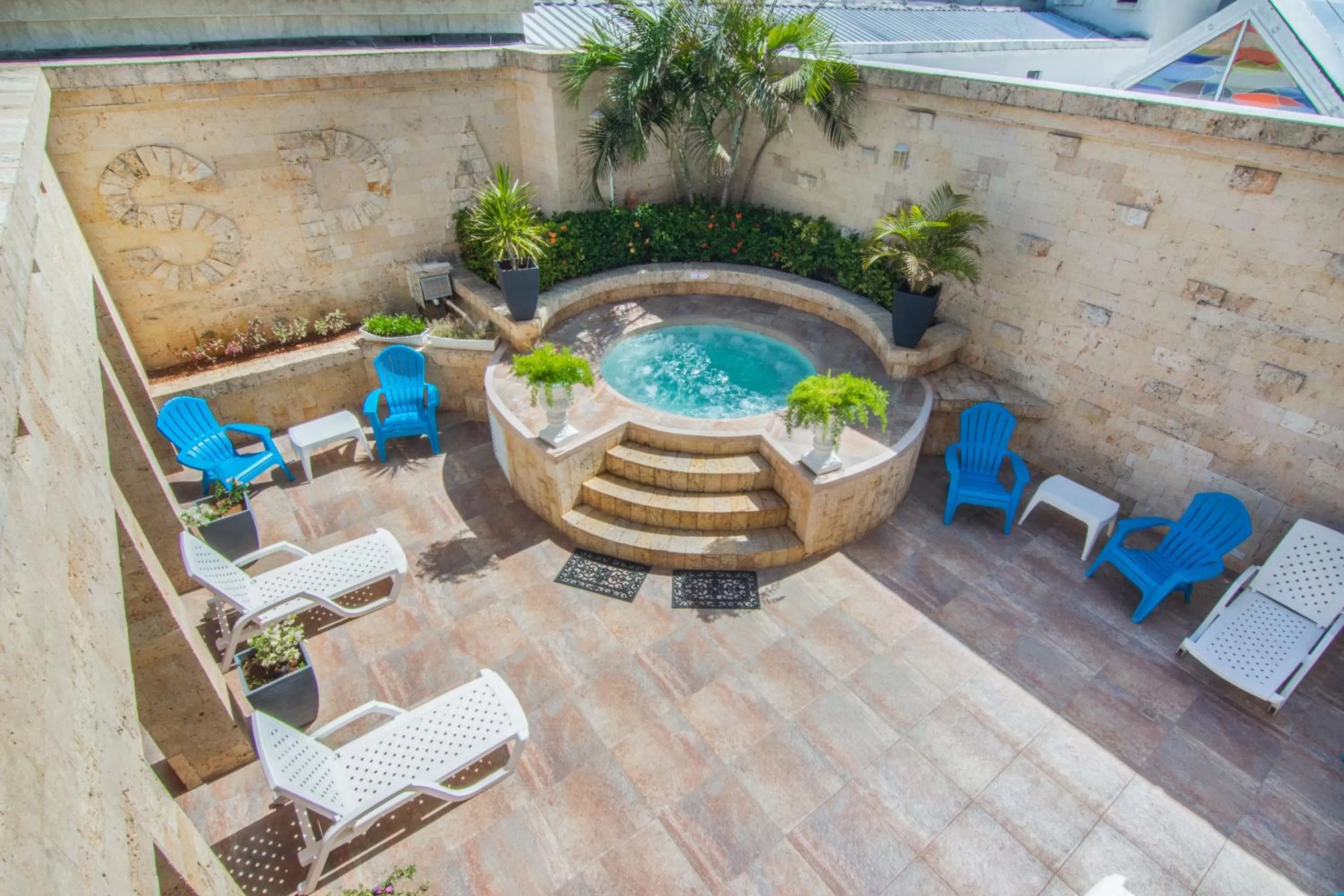Hot Tub in GHL Hotel Sunrise