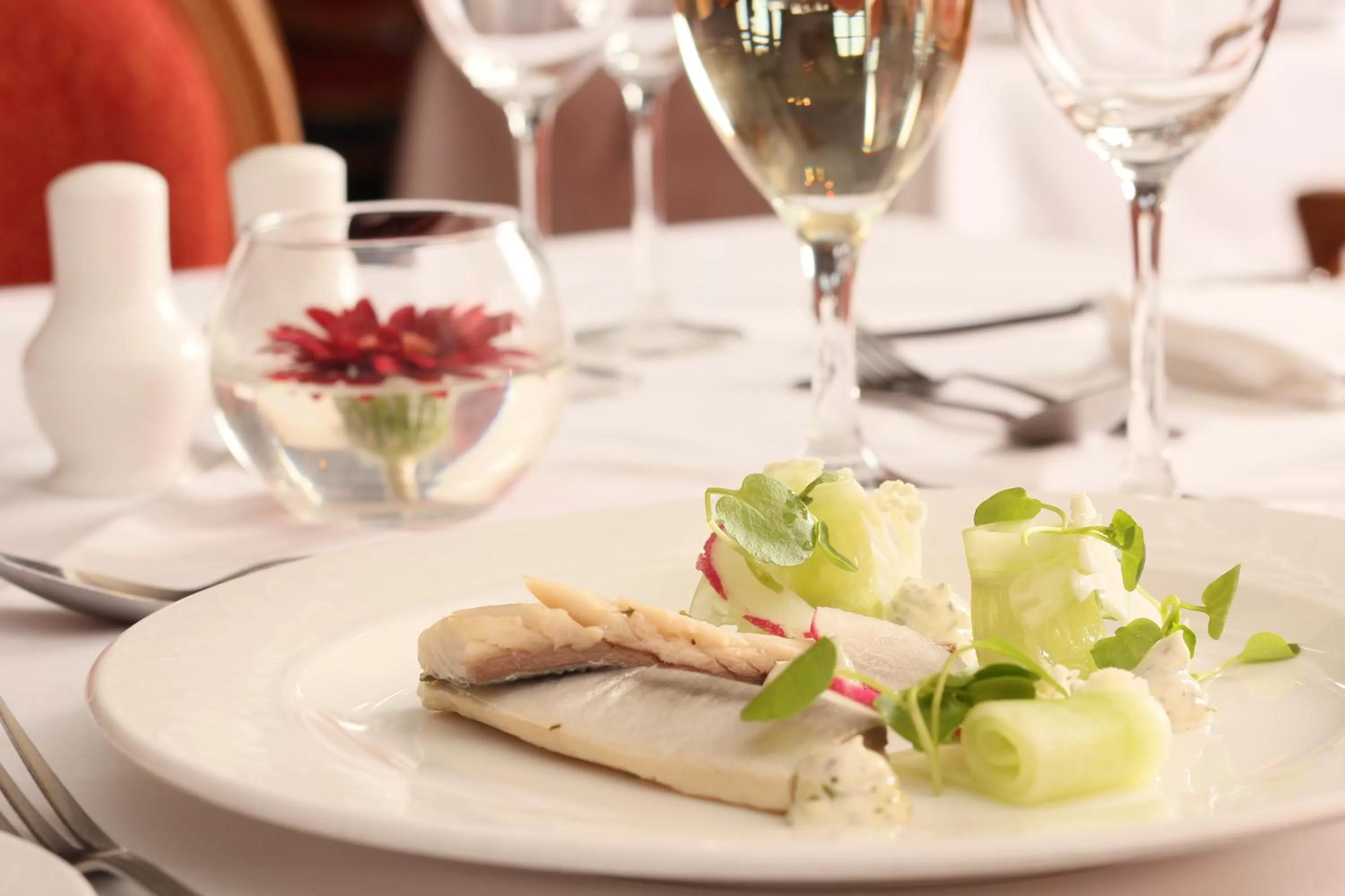 Restaurant/places to eat in Imperial Hotel