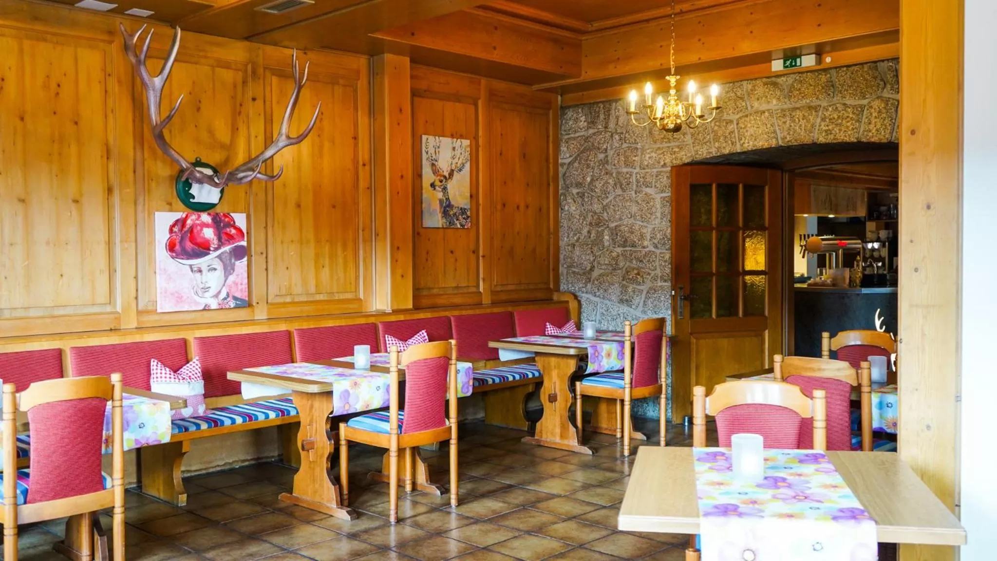 Restaurant/places to eat in Hotel Hirschen