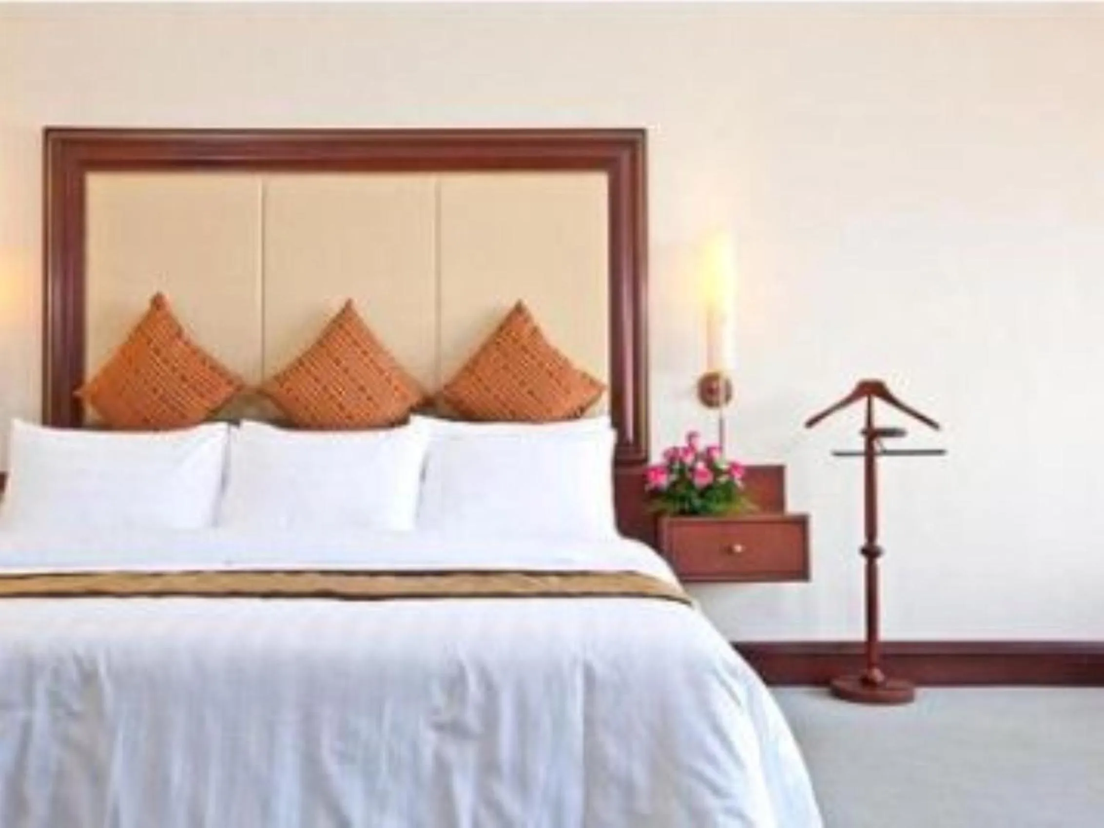 Bed in Hotel Cambodiana