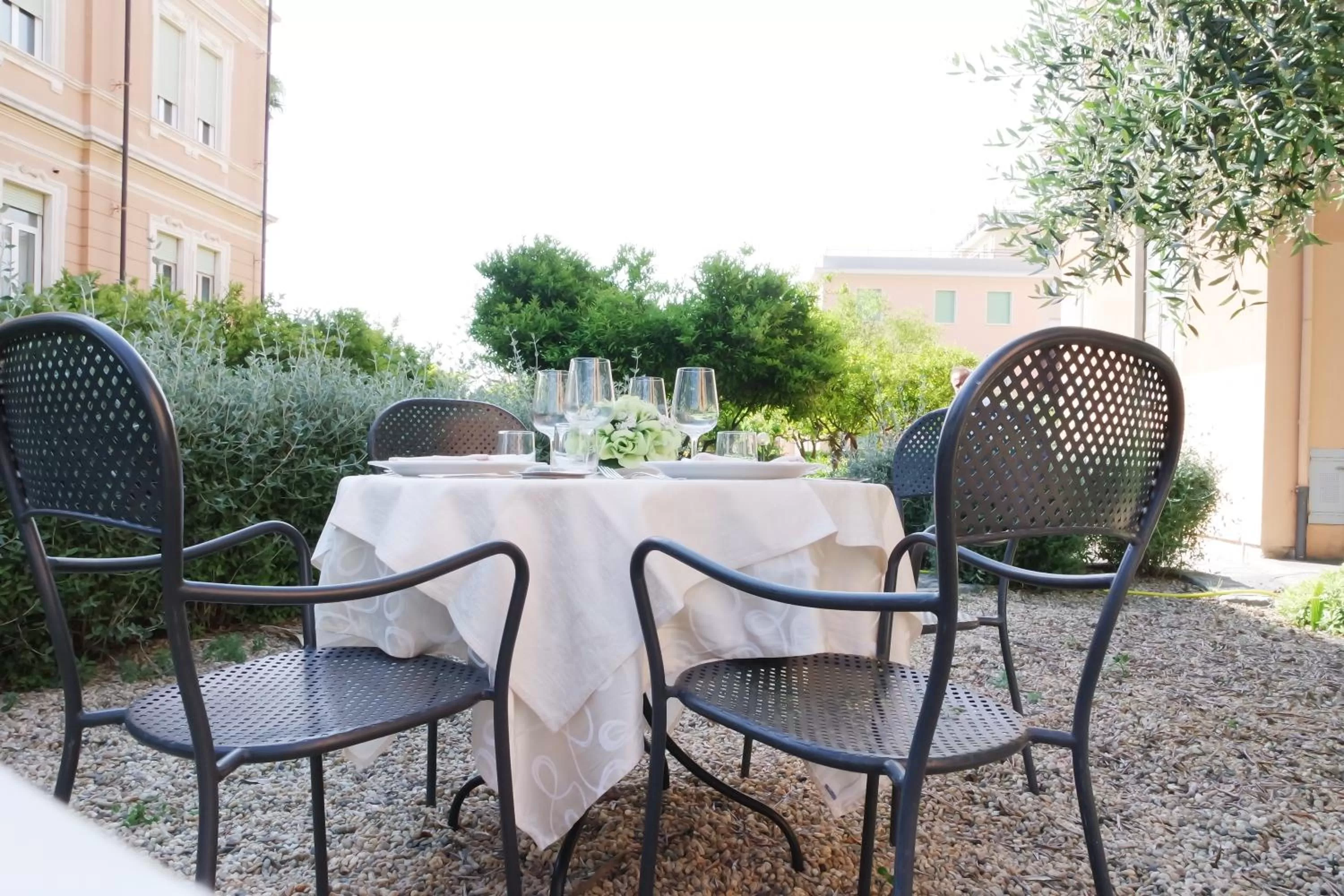Restaurant/places to eat in Hotel Villa San Giuseppe