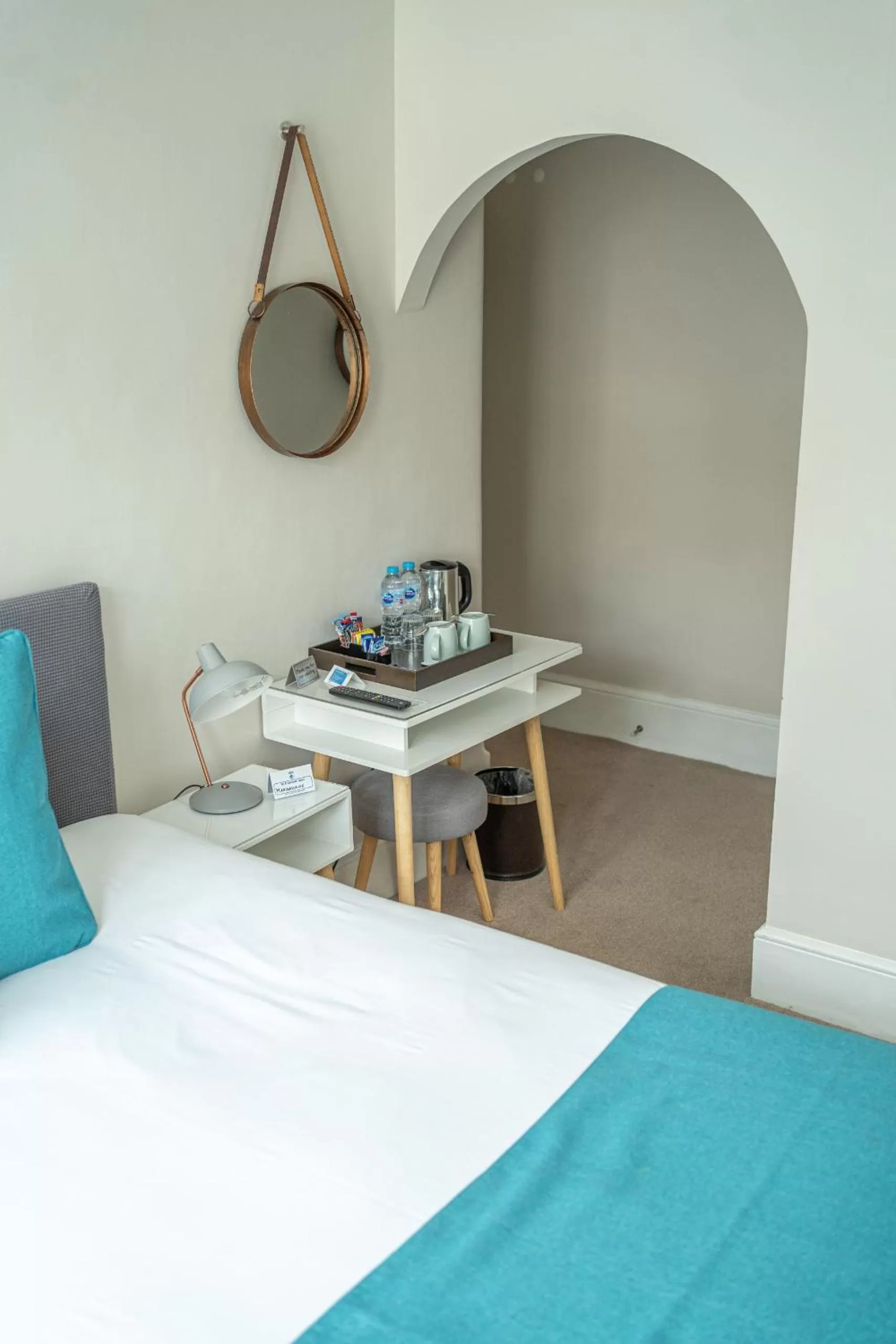 Deluxe King Room in Brighton Marina House