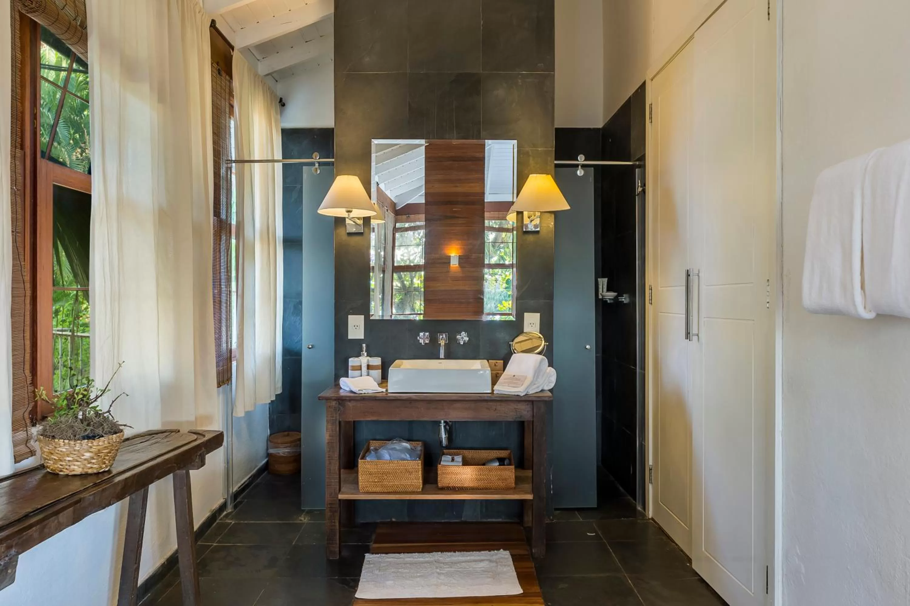 Bathroom in Santa Teresa Hotel Rio de Janeiro - MGallery Collection