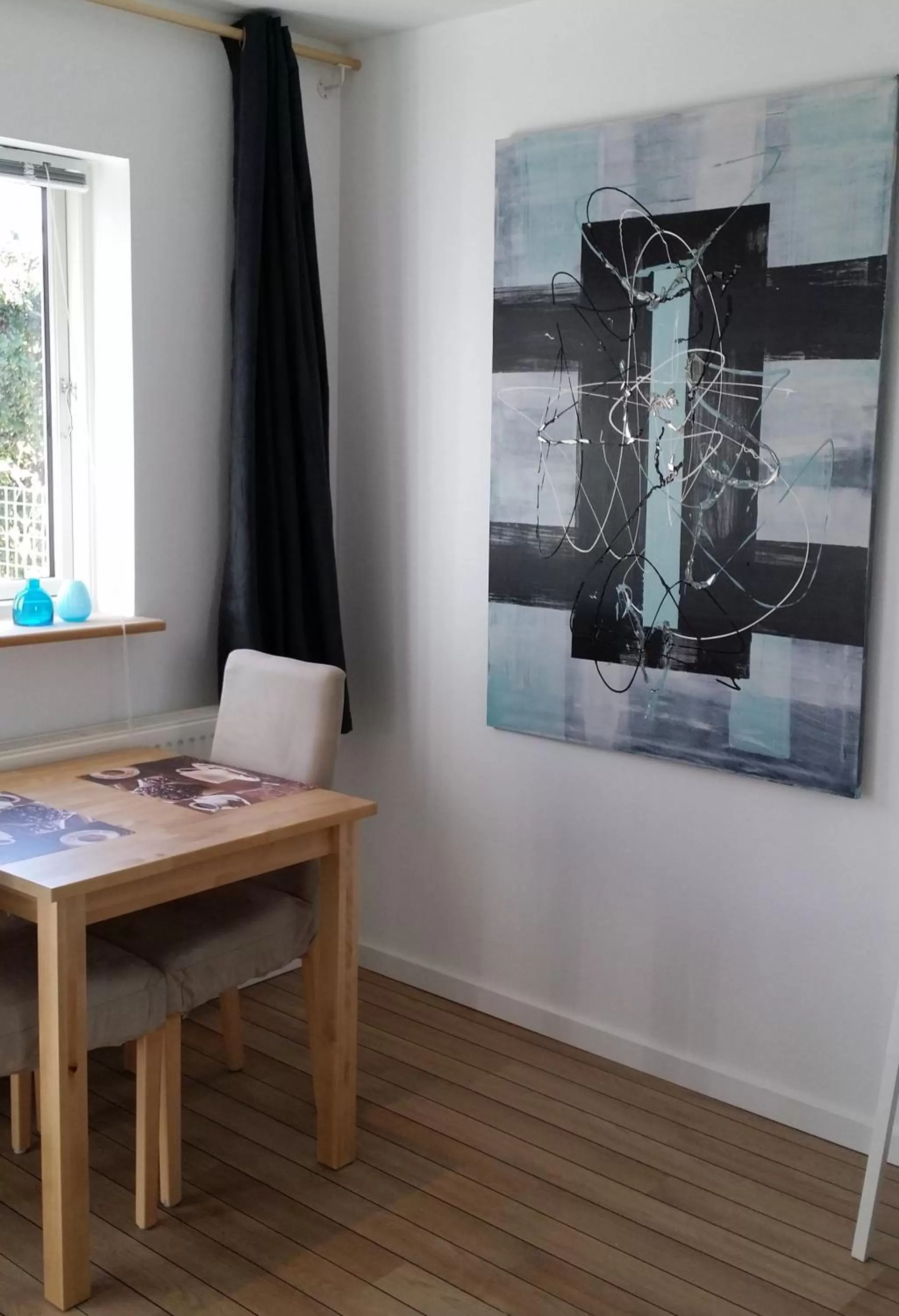 Seating area, TV/Entertainment Center in EngholmBB