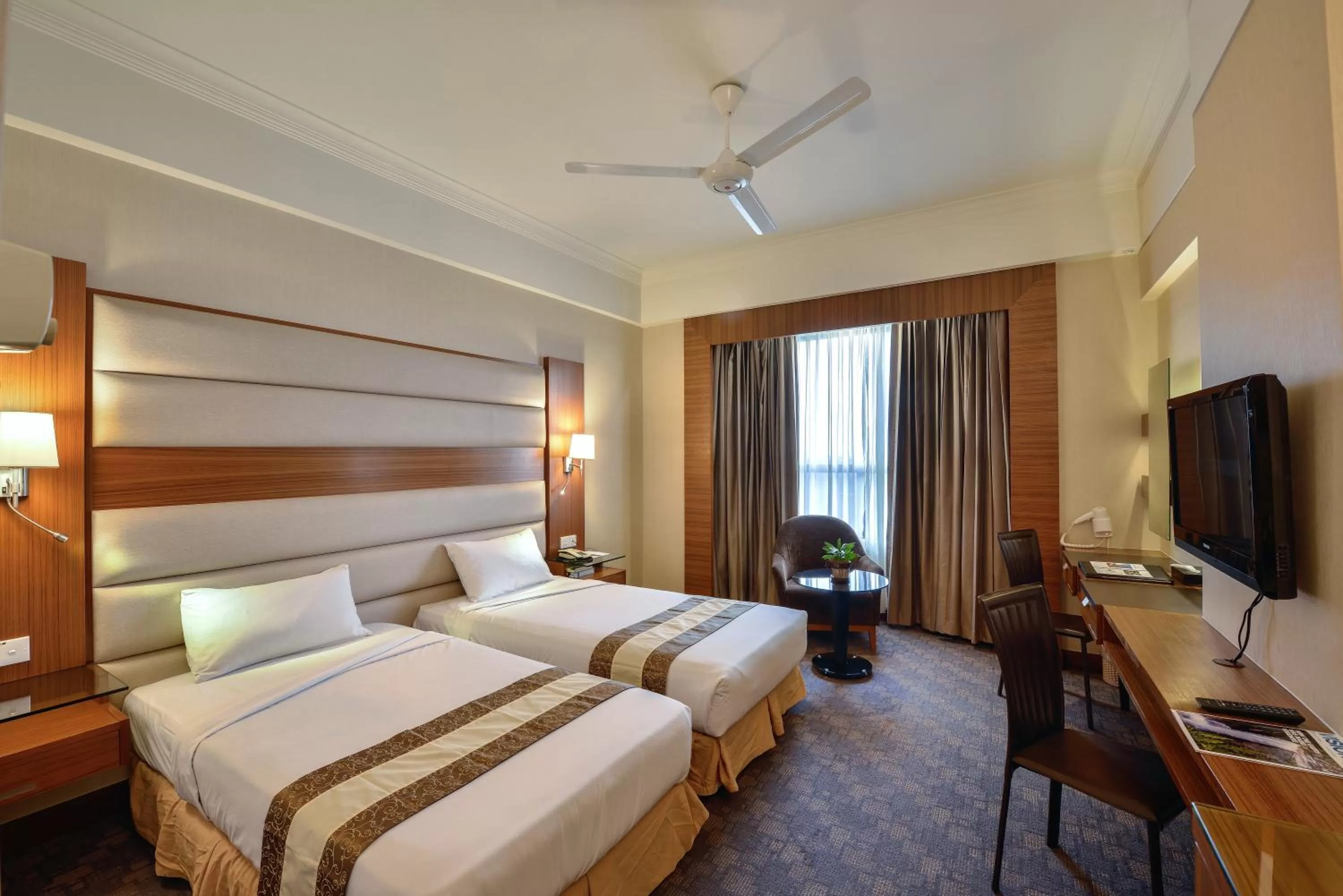 Photo of the whole room, Bed in Pearl View Hotel Prai, Penang