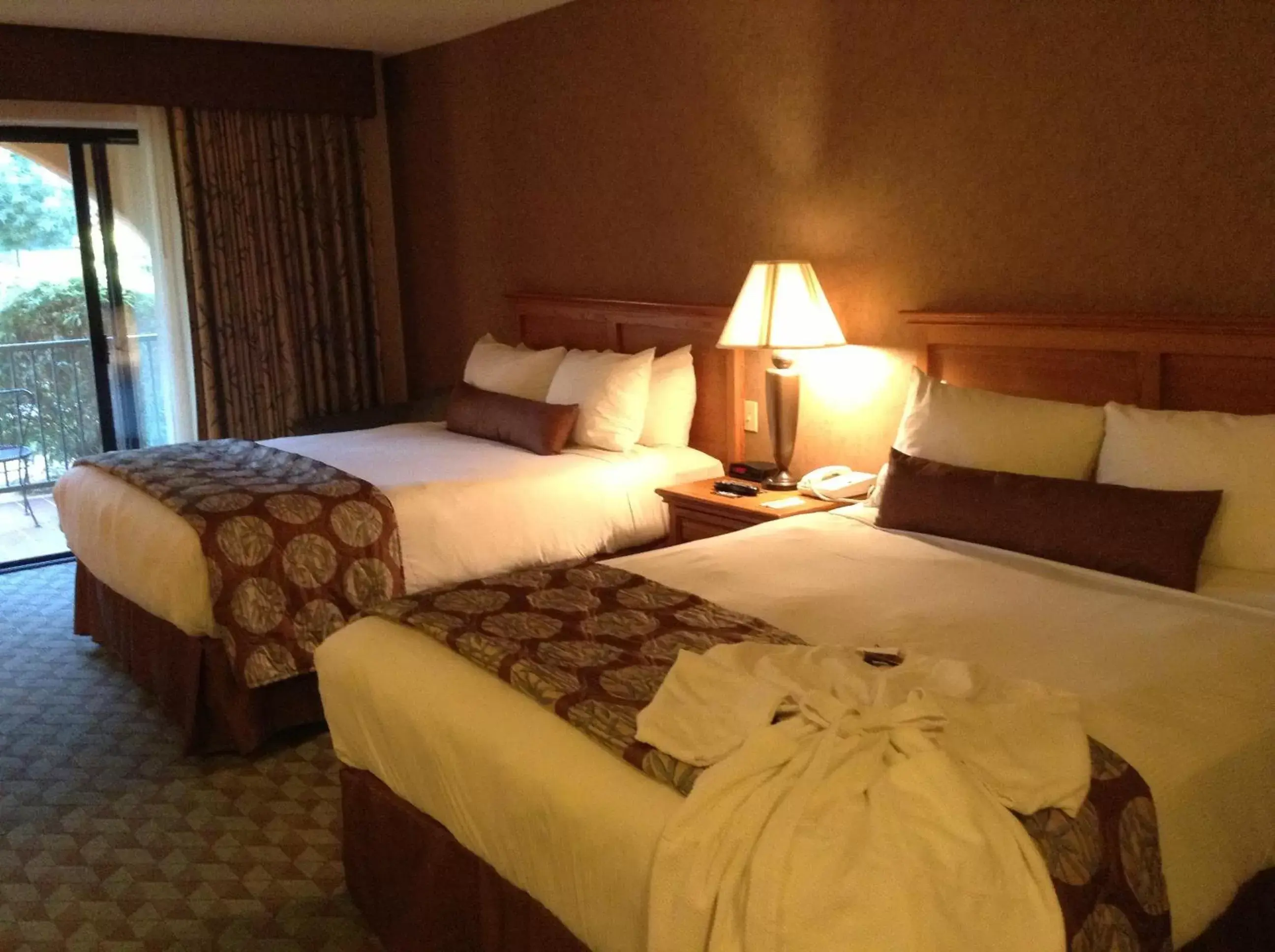 Queen Room with Two Queen Beds in Borrego Springs Resort and Spa Queen Room with Two Queen Beds in Borrego Springs Resort and Spa