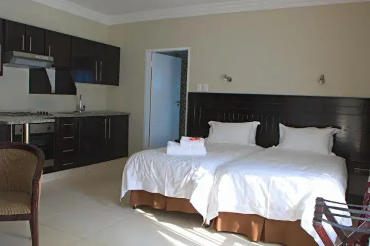 Twin Room with Garden View - single occupancy in Goodey's Guesthouse Twin Room with Garden View - single occupancy in Goodey's Guesthouse