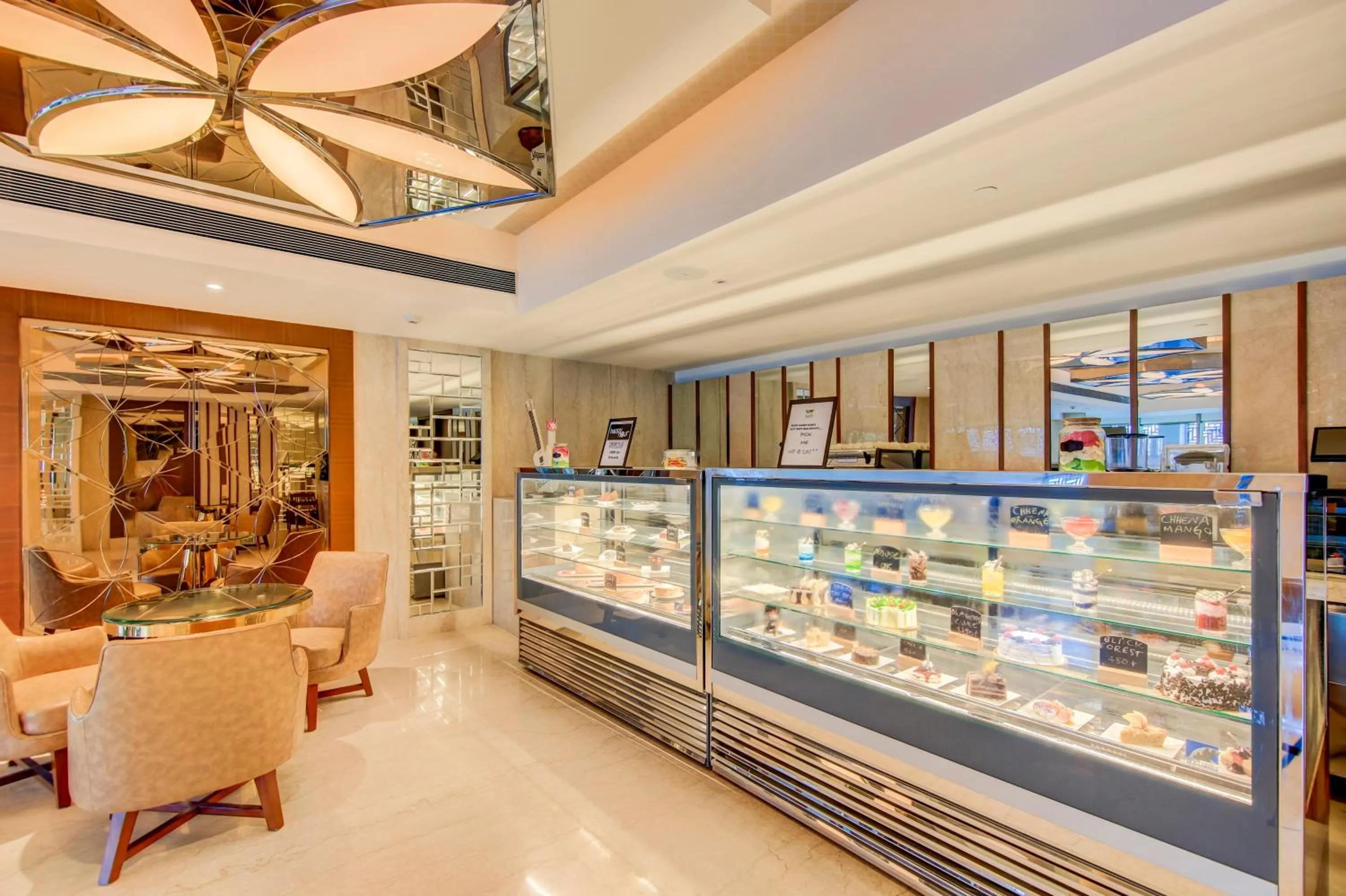 Restaurant/places to eat in Radisson Blu Gorakhpur