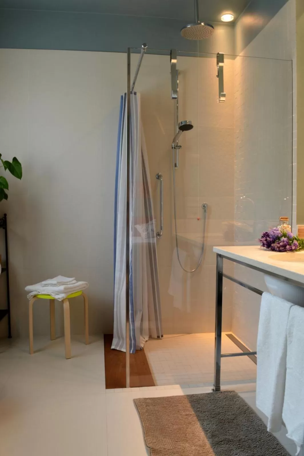 Shower, Bathroom in B&B La Casa di Angela