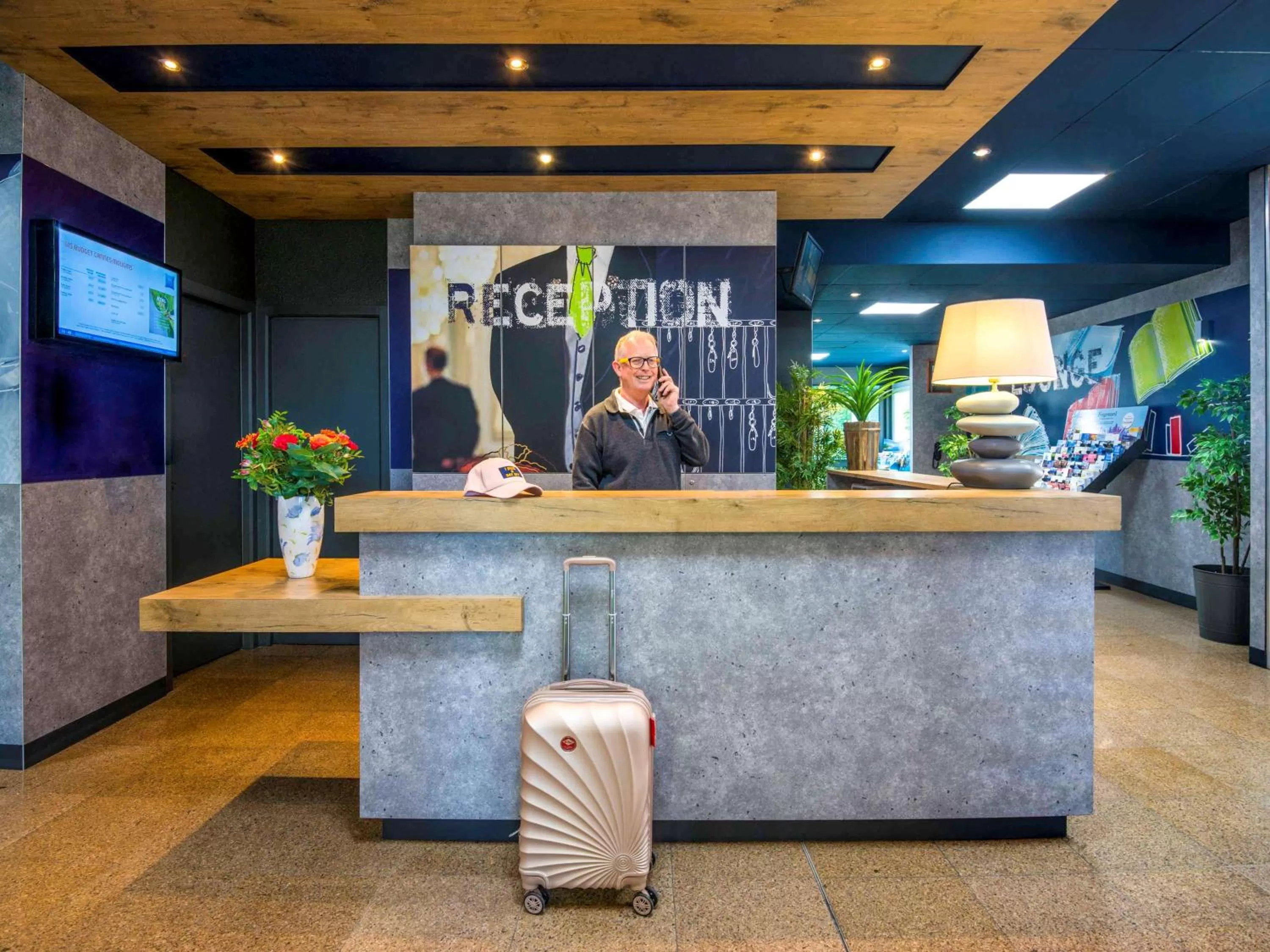 Property building in ibis budget Cannes Mougins