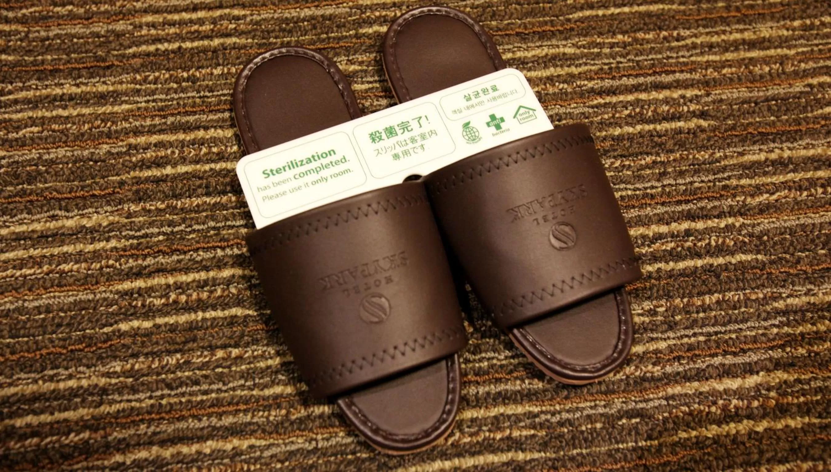 Decorative detail in Hotel Skypark Myeongdong 3