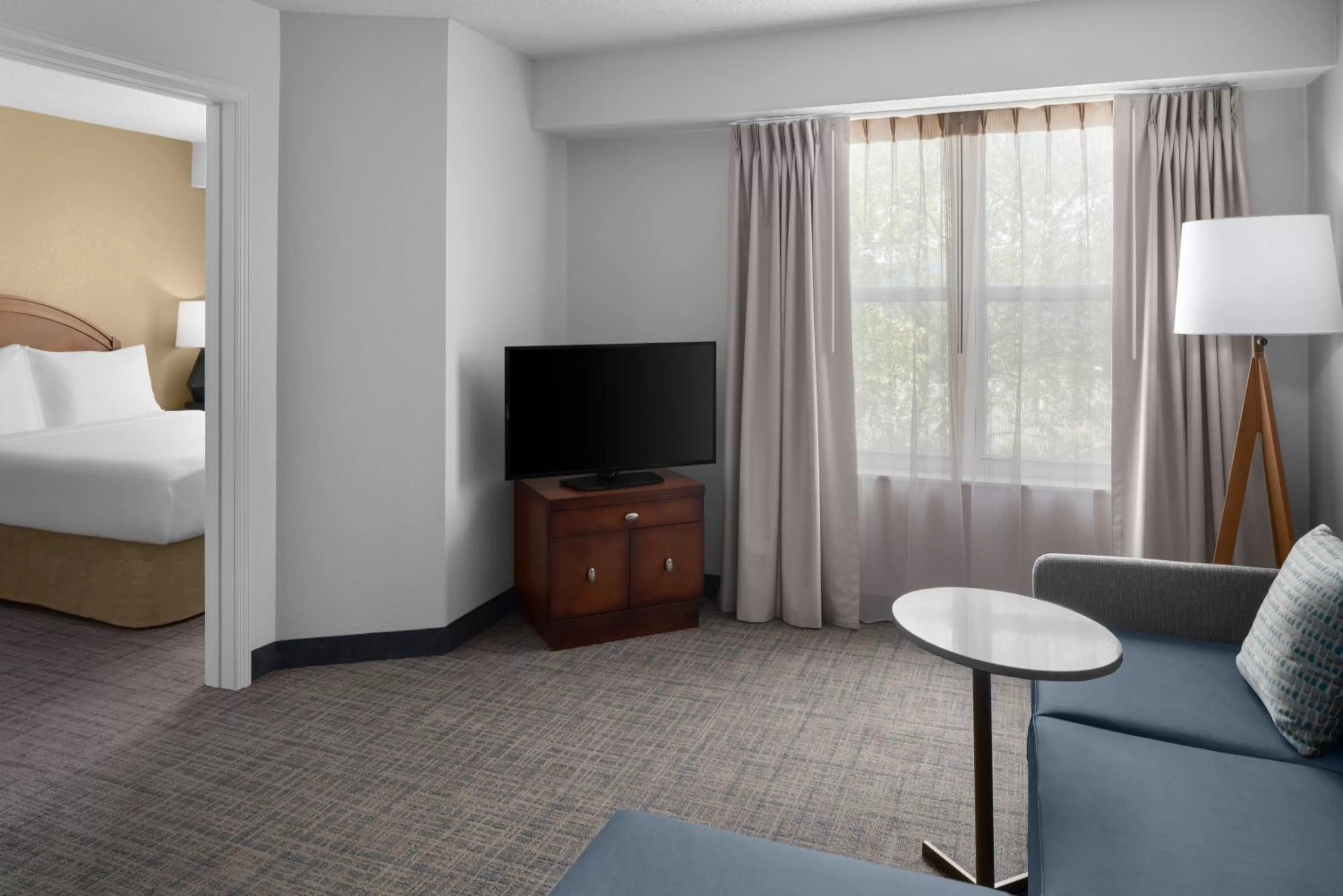 One-Bedroom Queen Suite with Sofa Bed in Residence Inn Long Island Holtsville