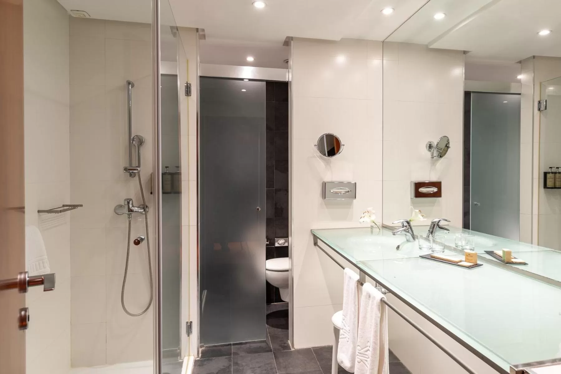 Bathroom in Parador de La Granja