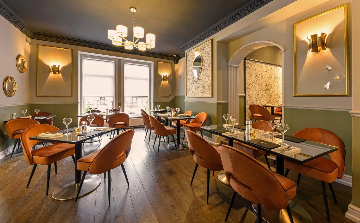 Restaurant/places to eat in Osborne Hotel