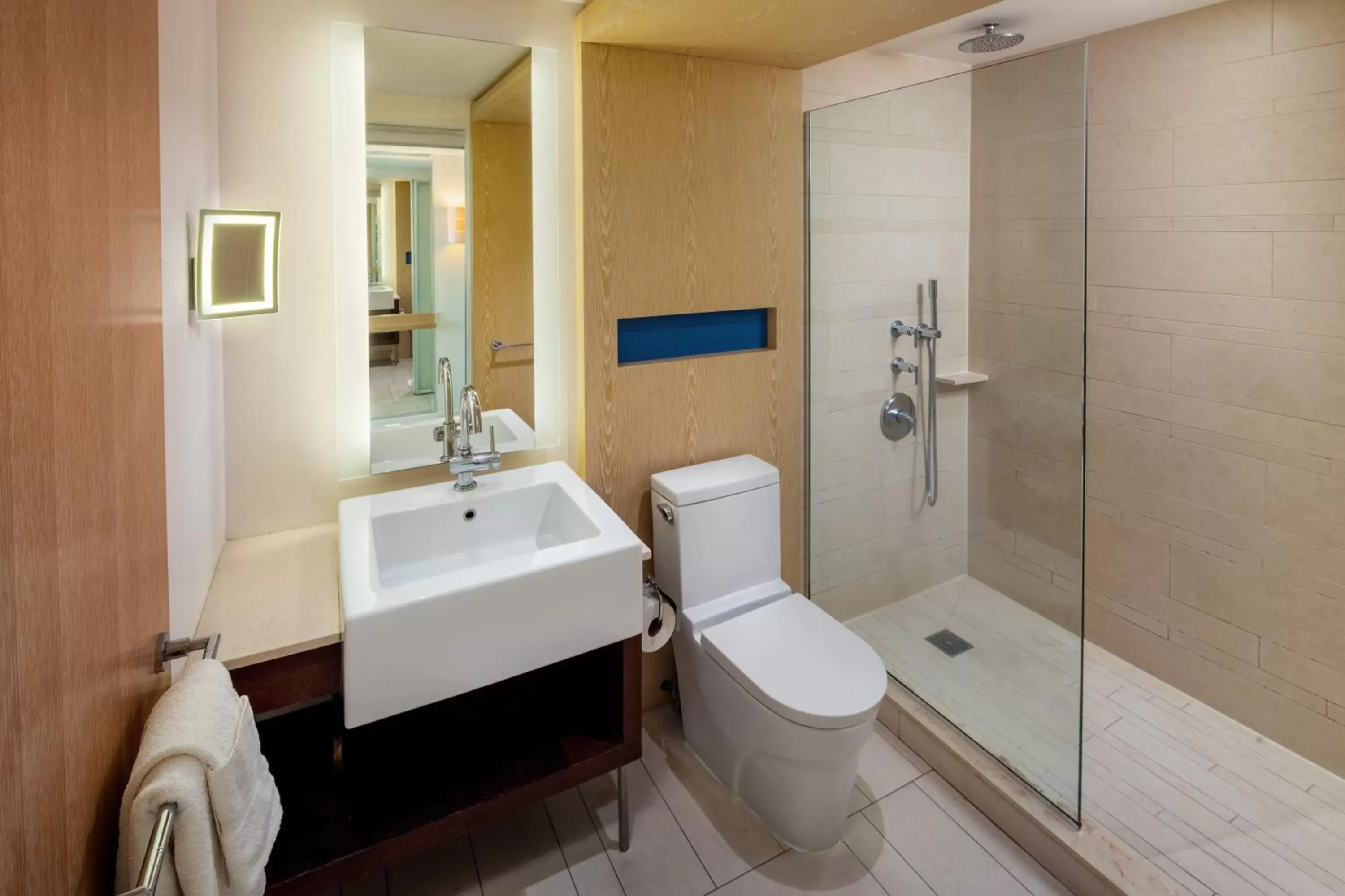 Premium King Interior View in Allegria Hotel Premium King Interior View in Allegria Hotel