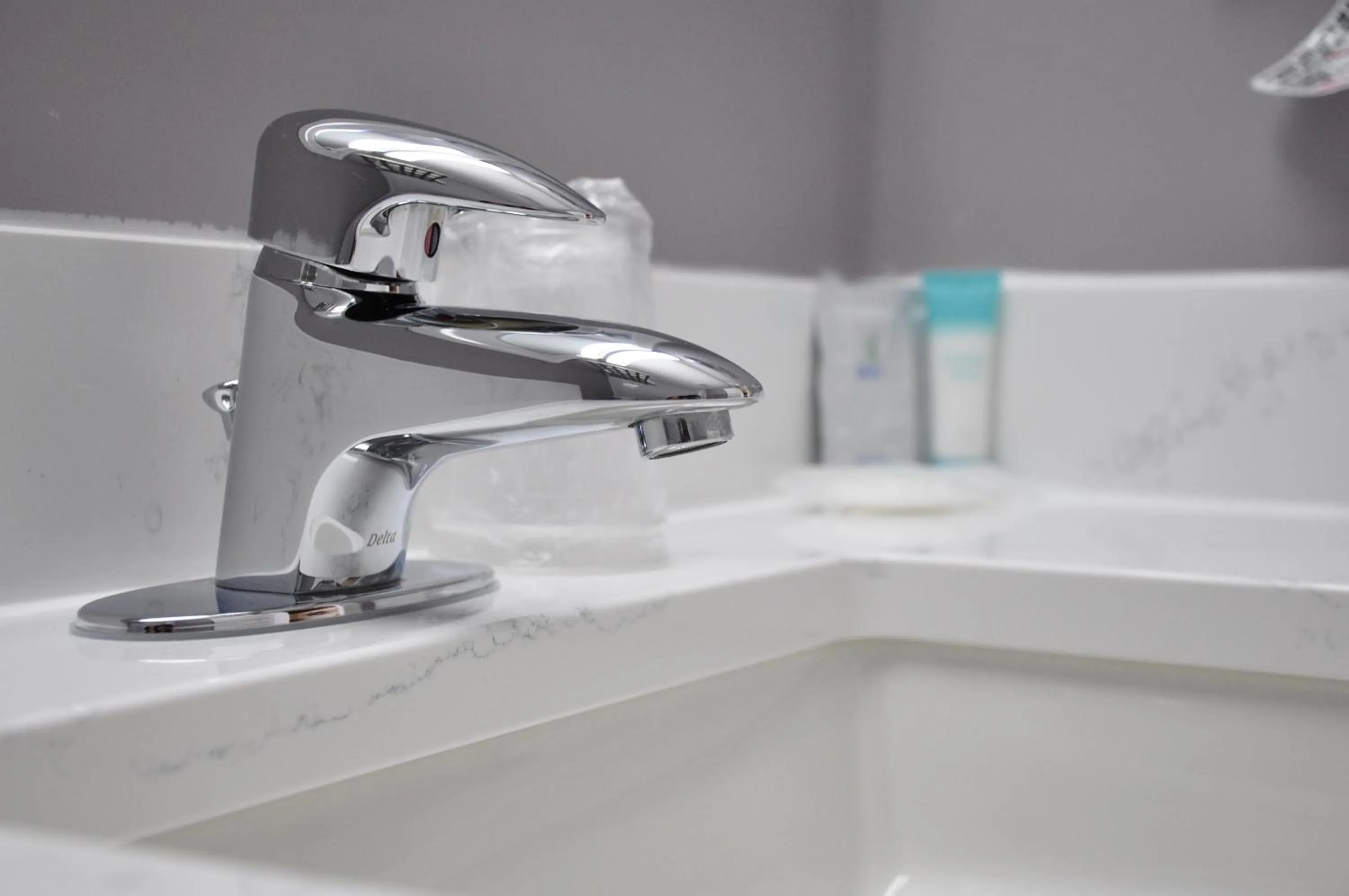 Bathroom in Moonlight Inn and Suites Sudbury
