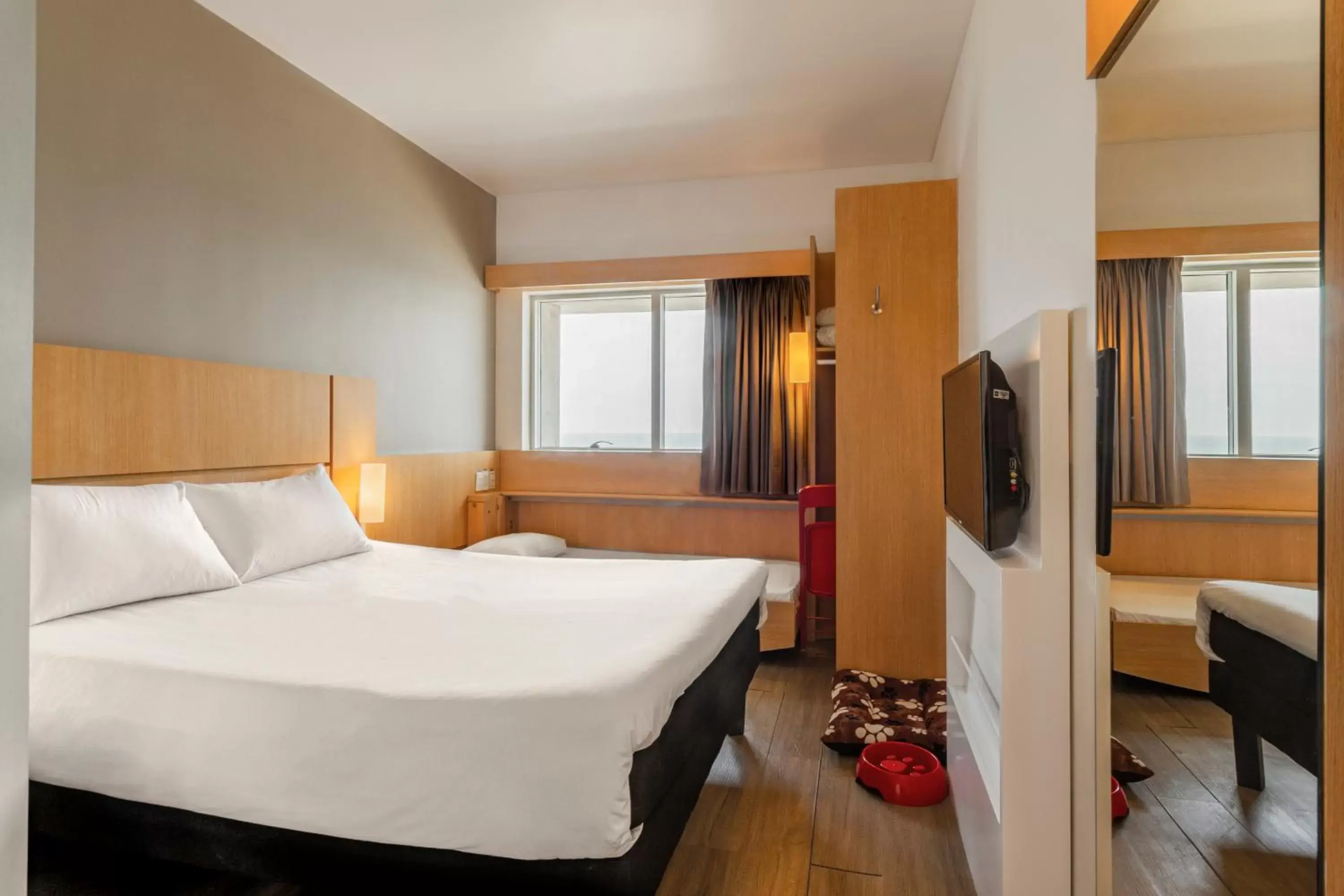 Standard Double Room with 1 Single Bed in Ibis Cartagena Marbella Standard Double Room with 1 Single Bed in Ibis Cartagena Marbella