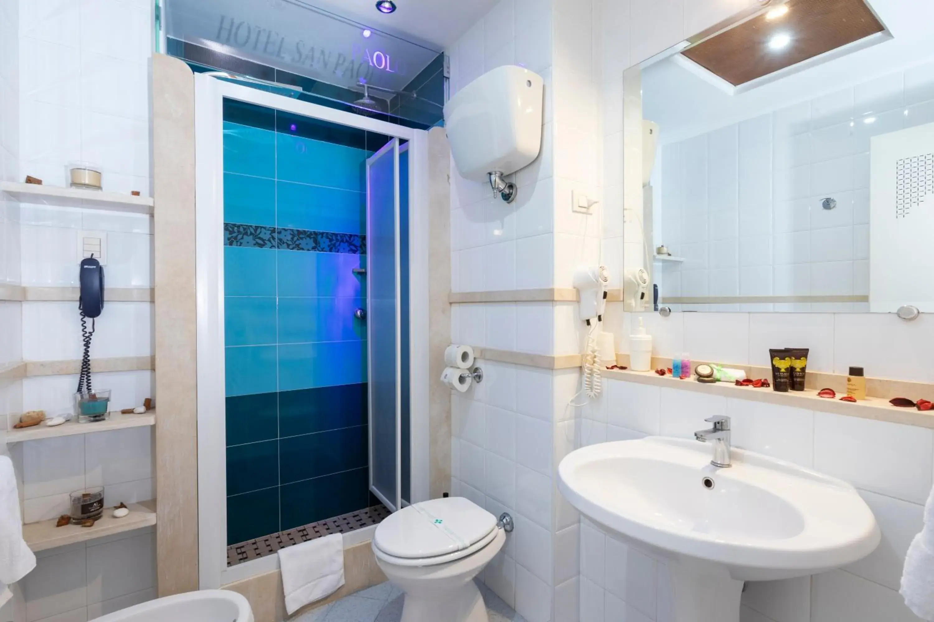 Single Room in Hotel San Paolo Single Room in Hotel San Paolo