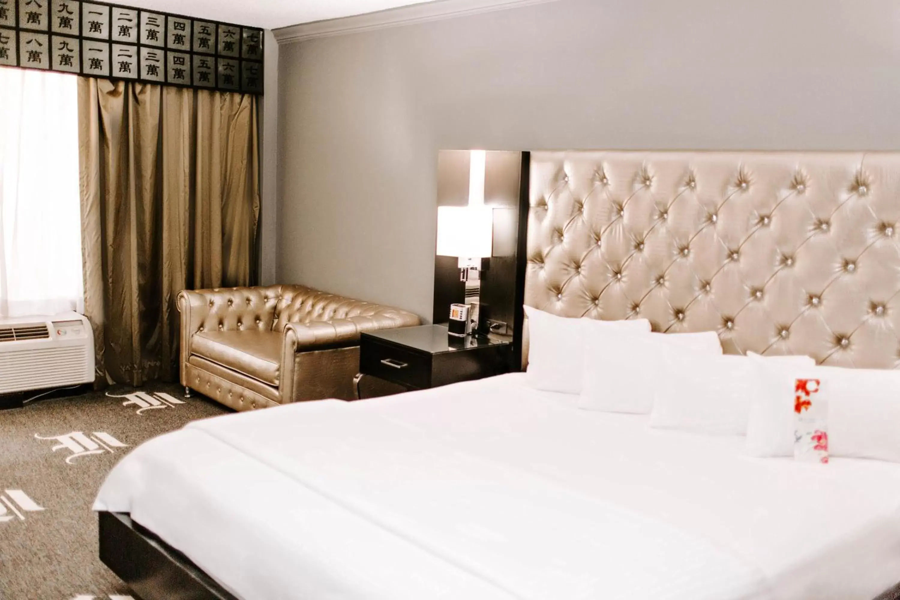 Superior King Room - Disability Access in Wyndham Garden Dallas North Superior King Room - Disability Access in Wyndham Garden Dallas North