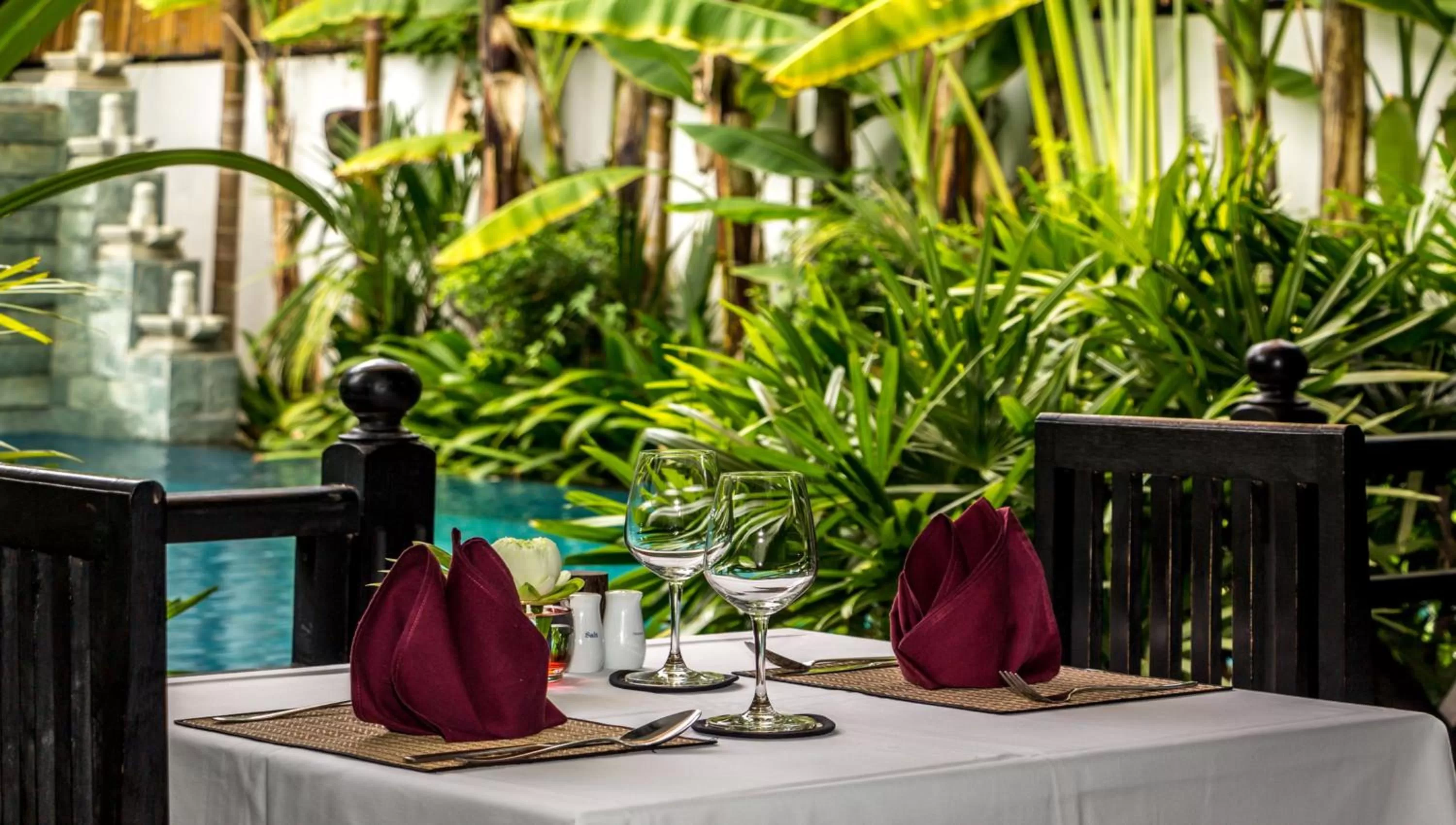 Restaurant/Places to Eat in The Cyclo d'Angkor Boutique Hotel