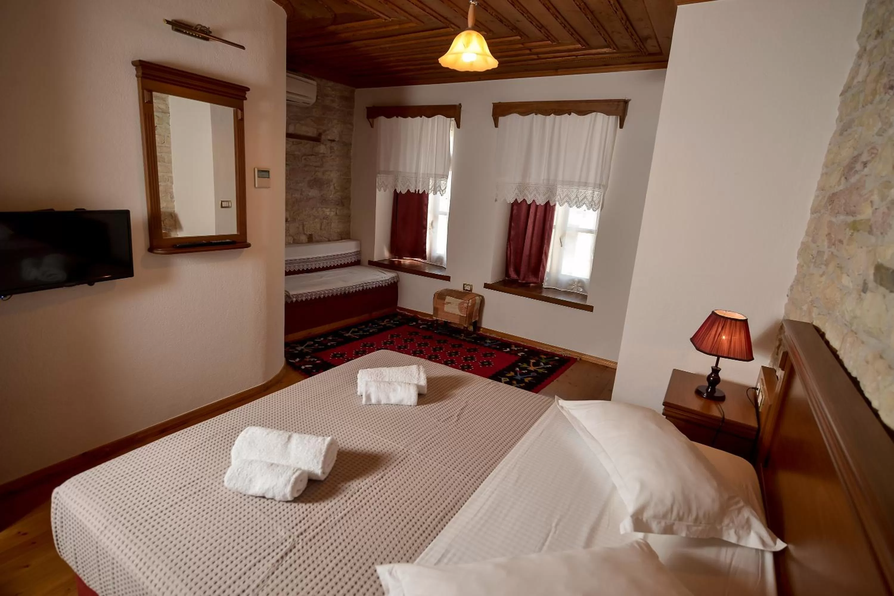 Photo of the whole room, Bed in Hotel Kalemi 2