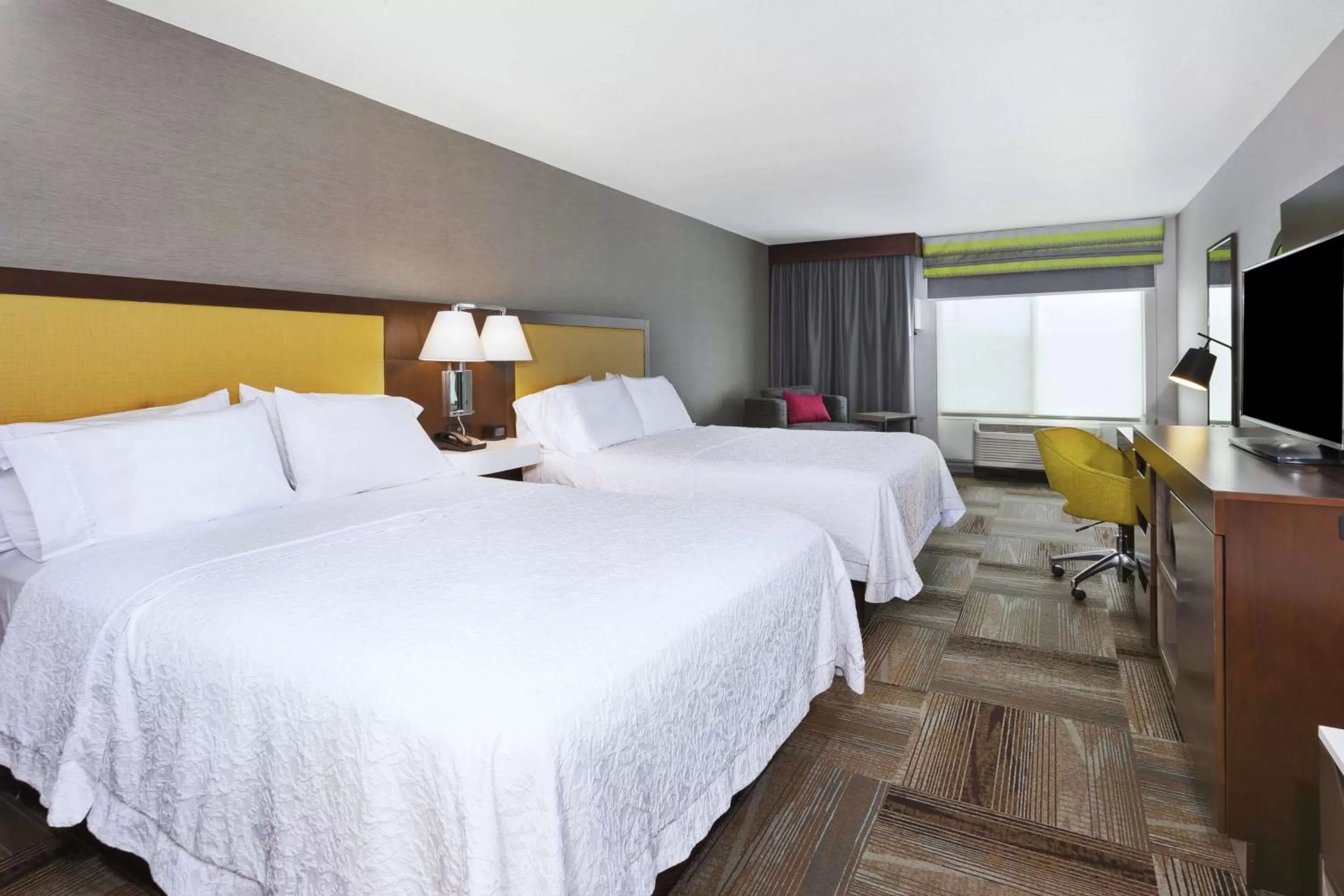 Bedroom in Hampton Inn Idaho Falls