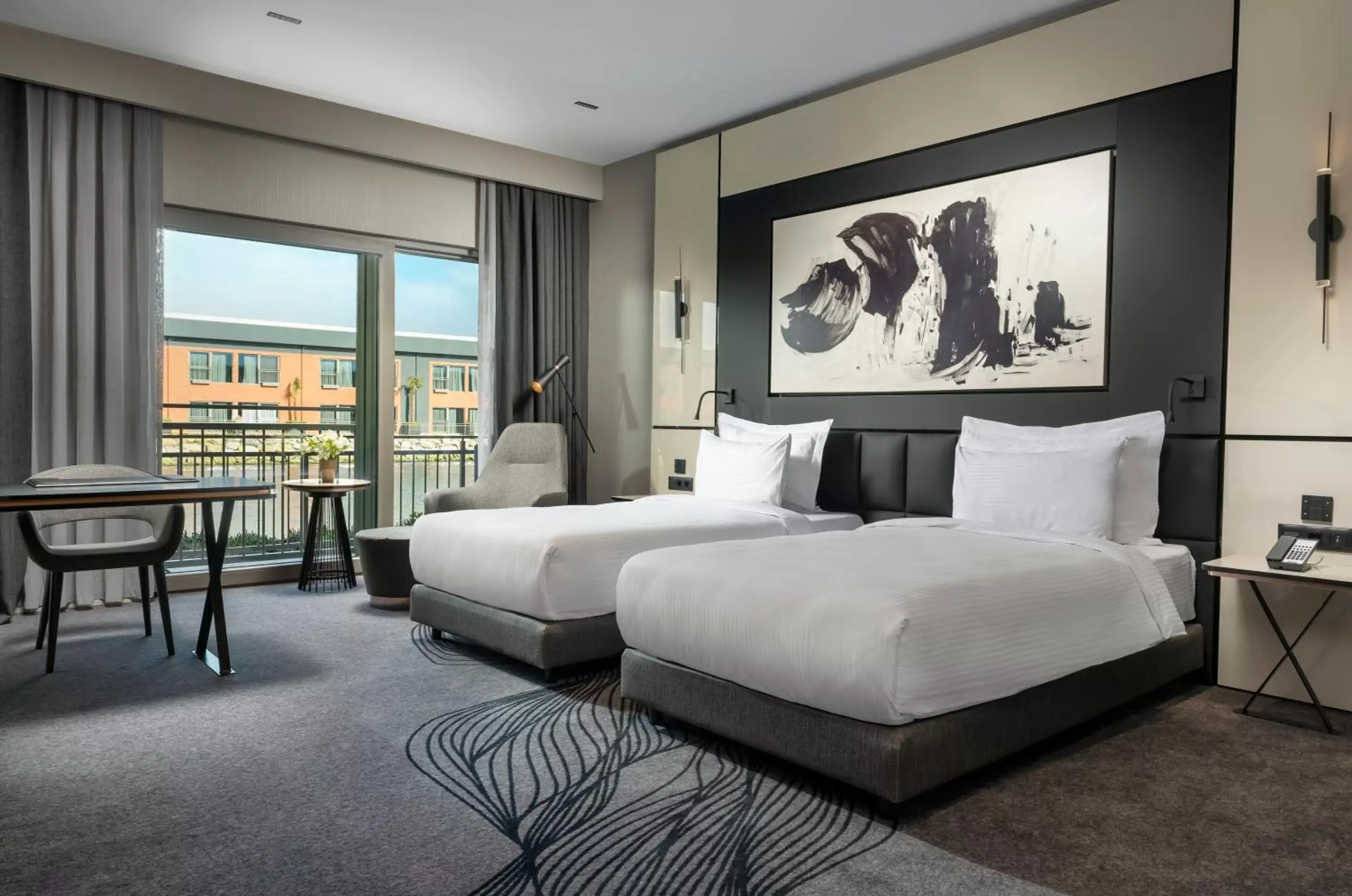 Standard Twin Room with Lounge Access in Crowne Plaza - Istanbul Tuzla Viaport Marina by IHG Standard Twin Room with Lounge Access in Crowne Plaza - Istanbul Tuzla Viaport Marina by IHG