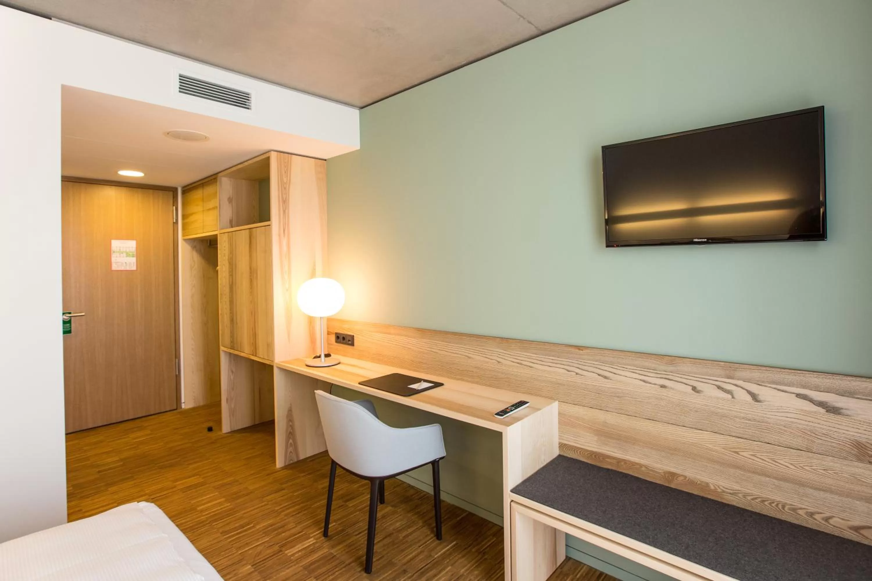 TV and multimedia in Green City Hotel Vauban