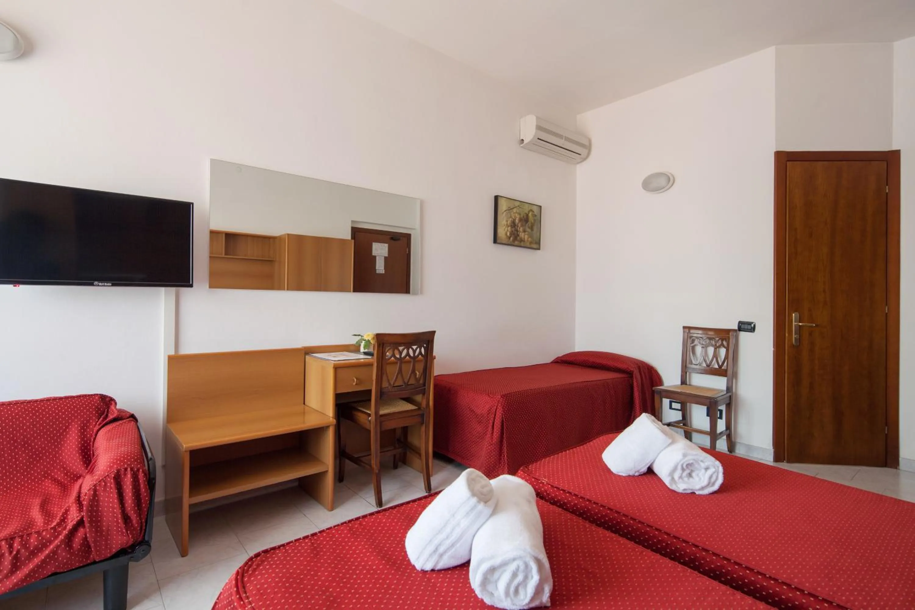 Bedroom, Bed in Hotel Nella