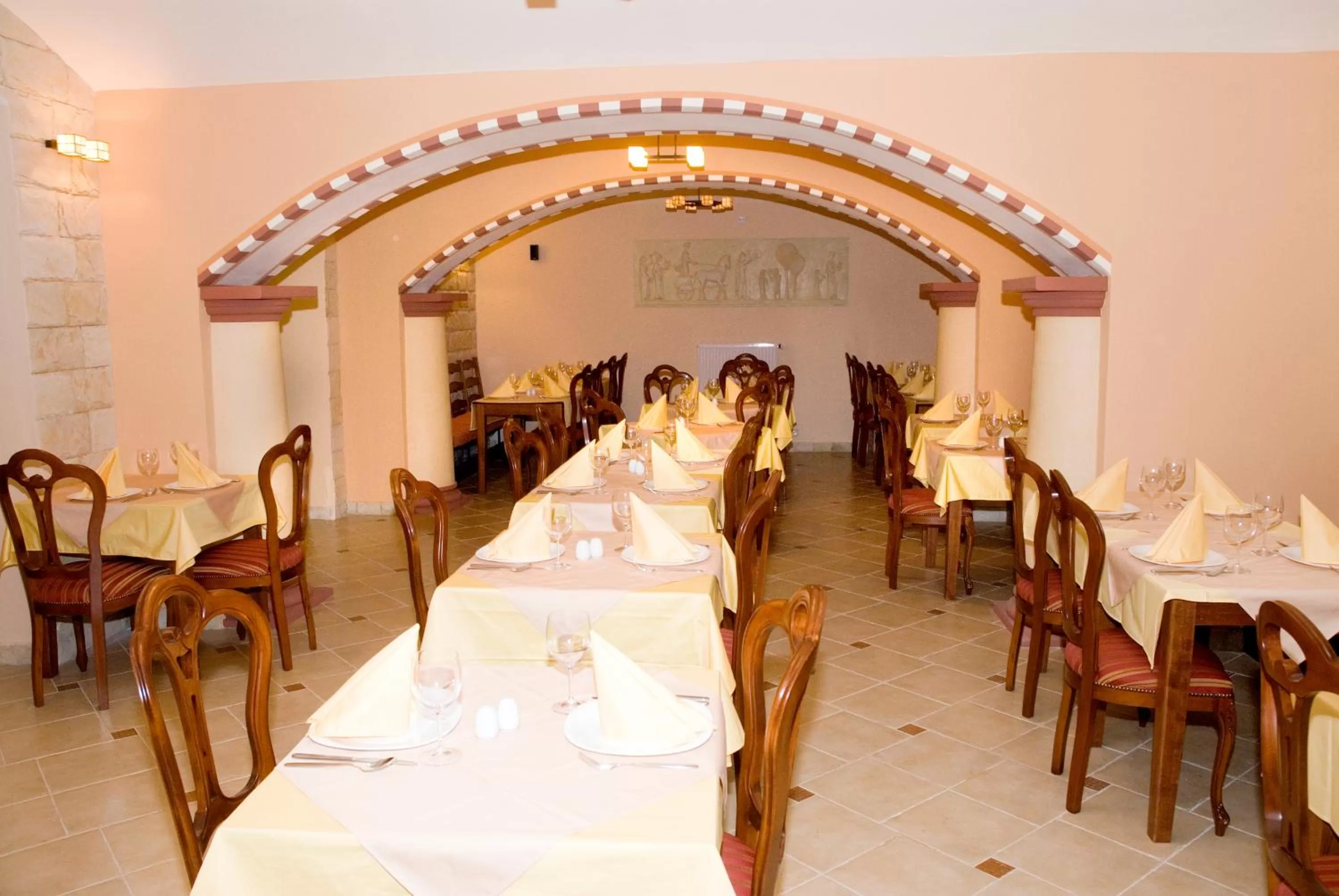 Restaurant/places to eat in Arkada Hotel Praha