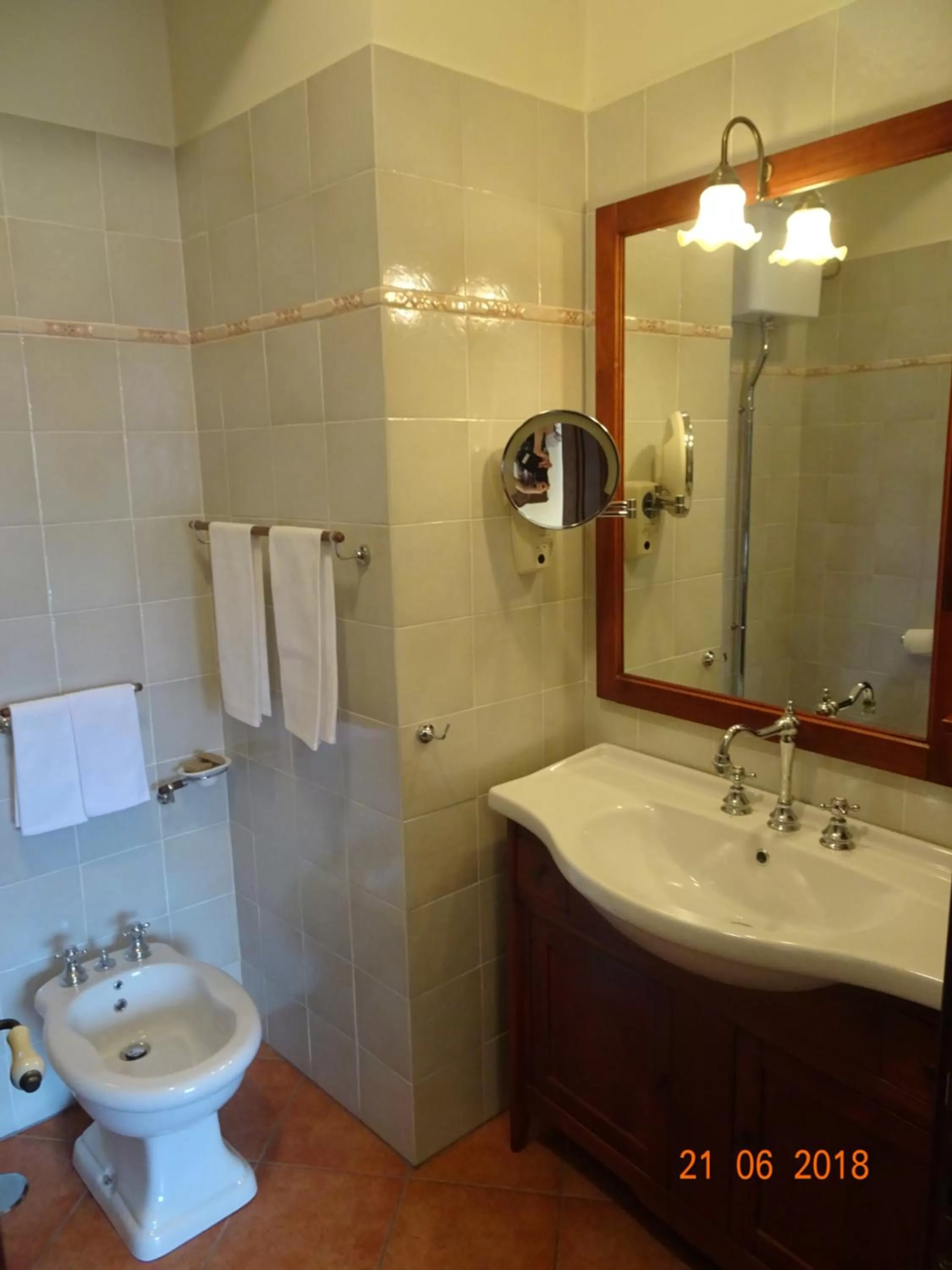 Bathroom in Castello di Altomonte