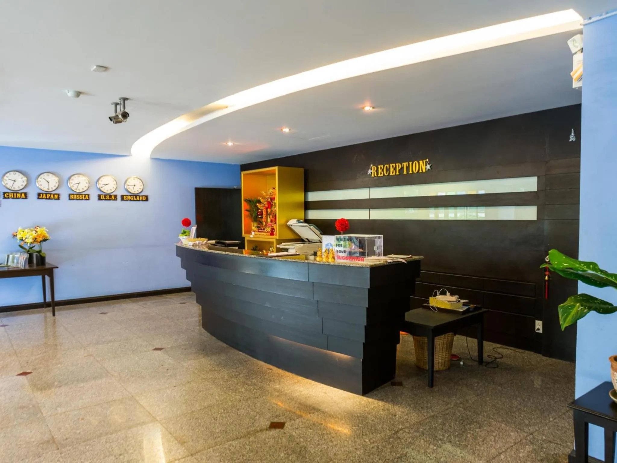 Food and drinks in All Together Suite Hotel